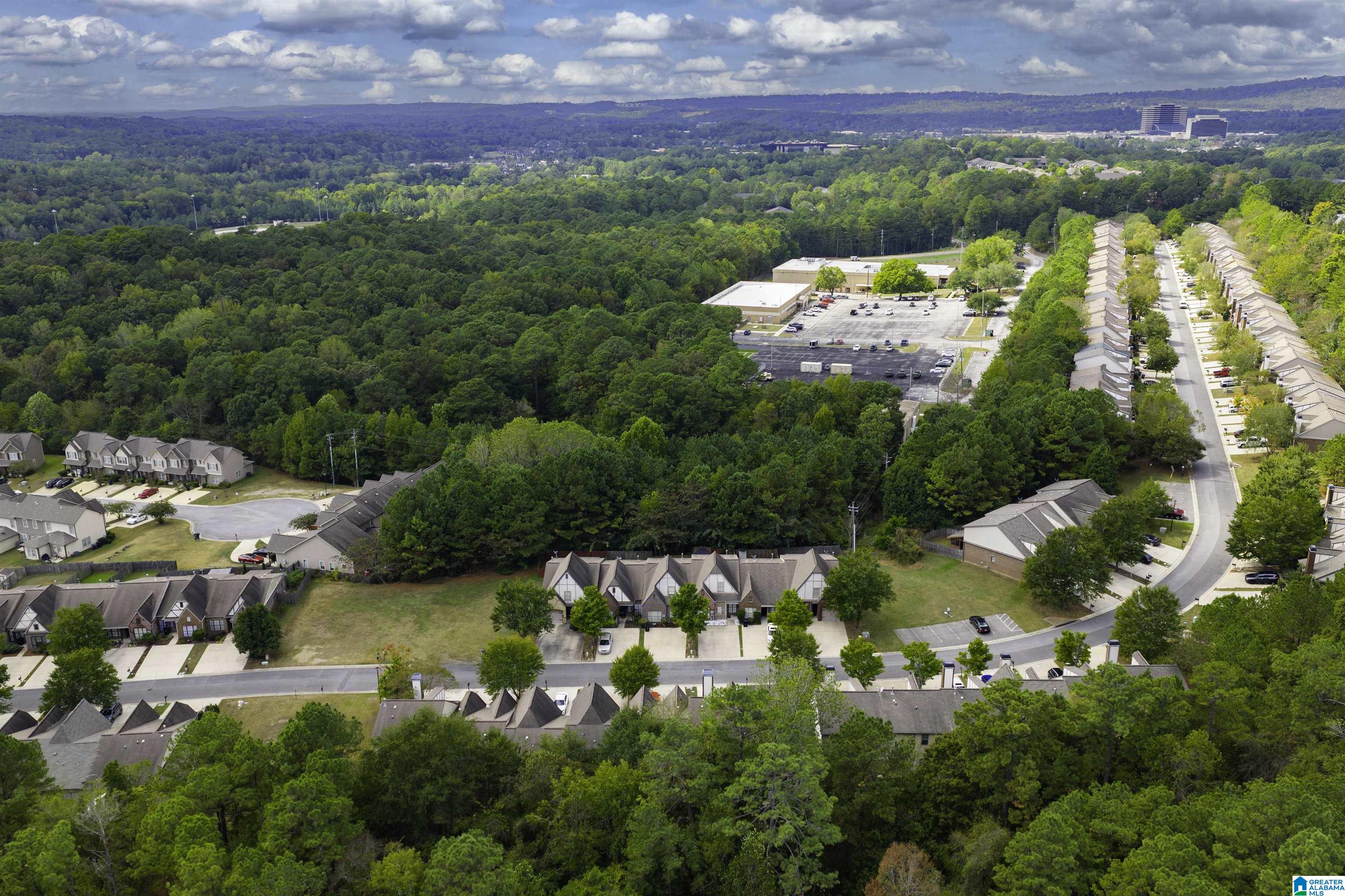 2457 RIDGEMONT DRIVE