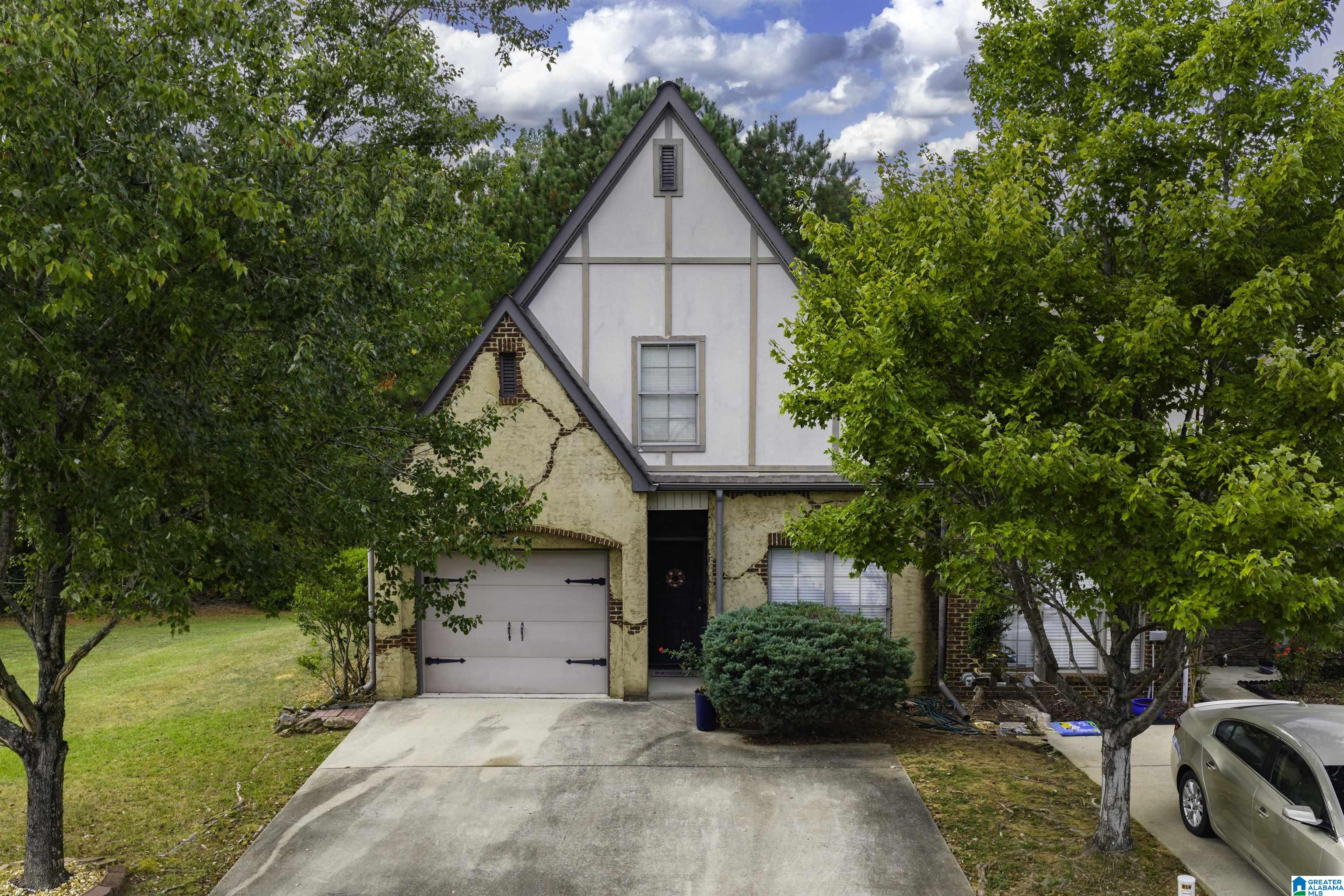 2457 RIDGEMONT DRIVE