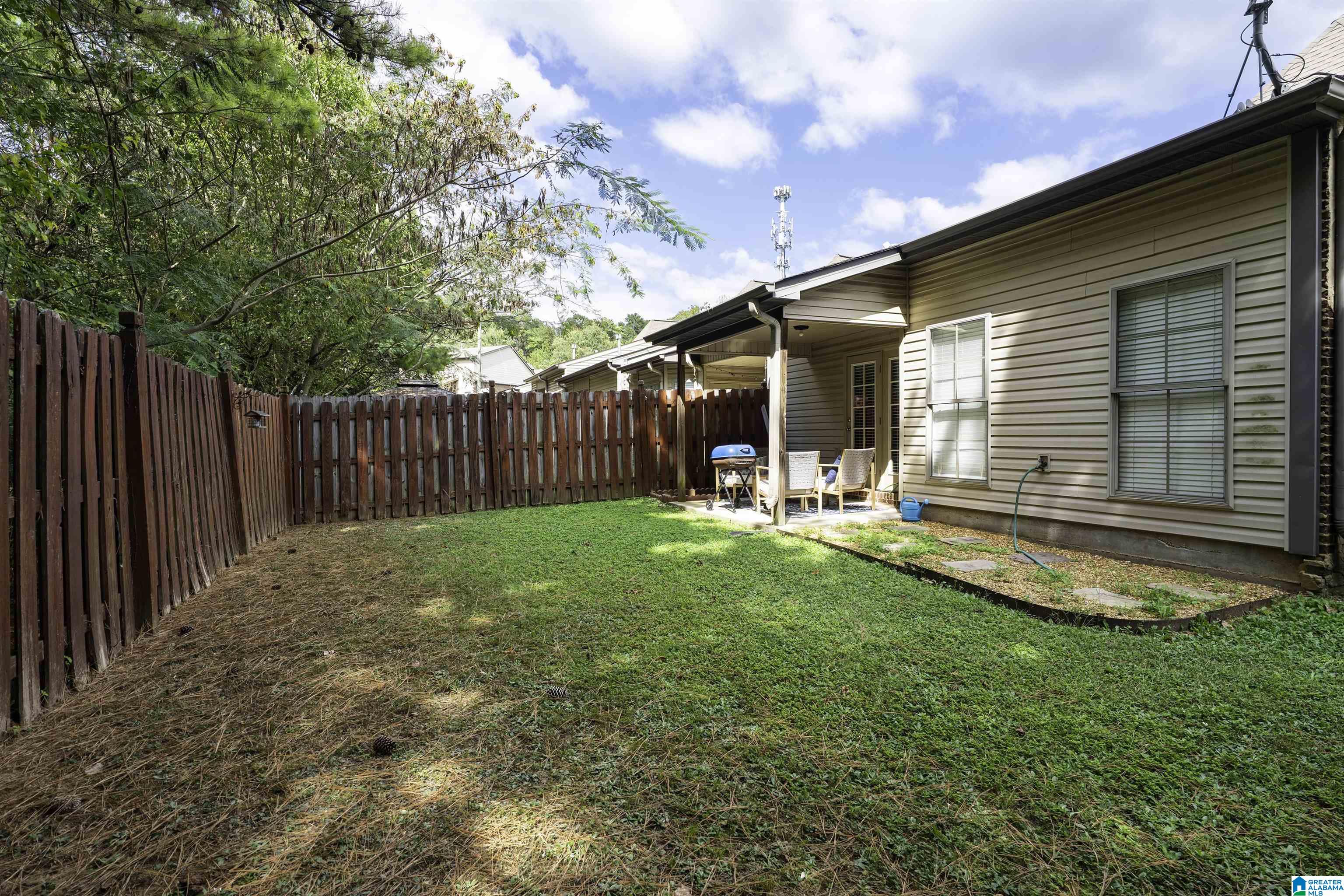 2457 RIDGEMONT DRIVE