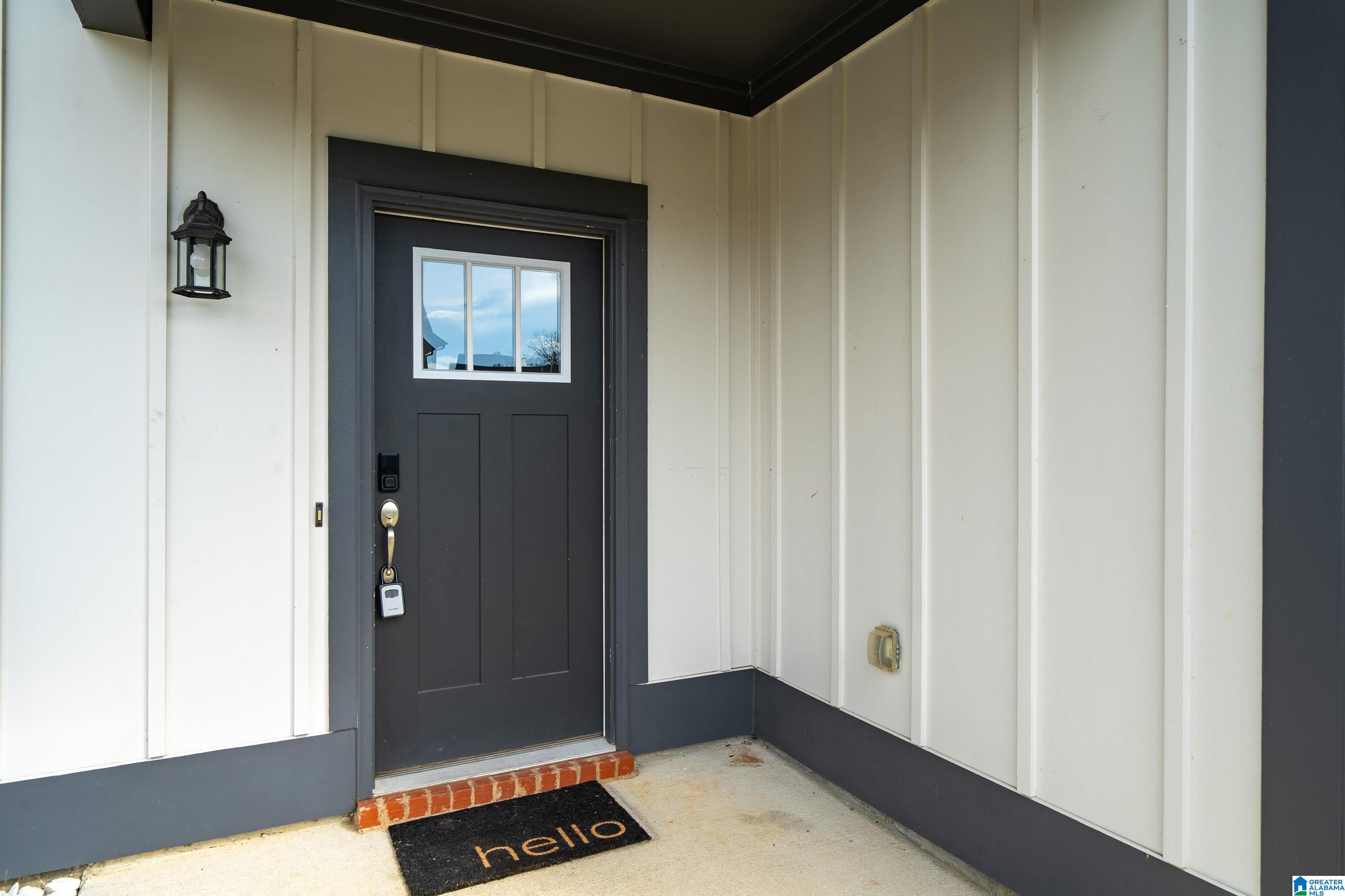 911 WHITE BARN CIRCLE