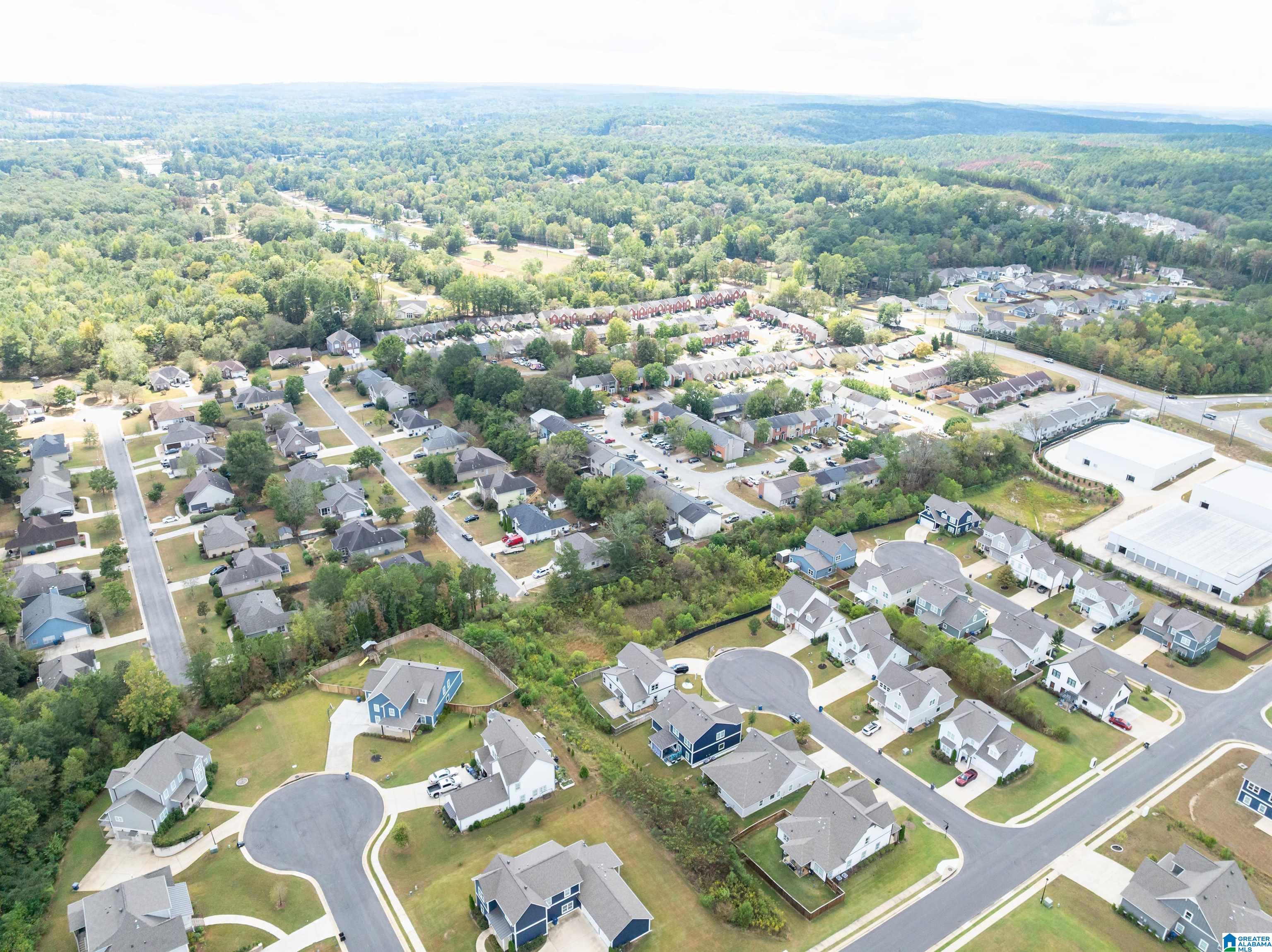 911 WHITE BARN CIRCLE