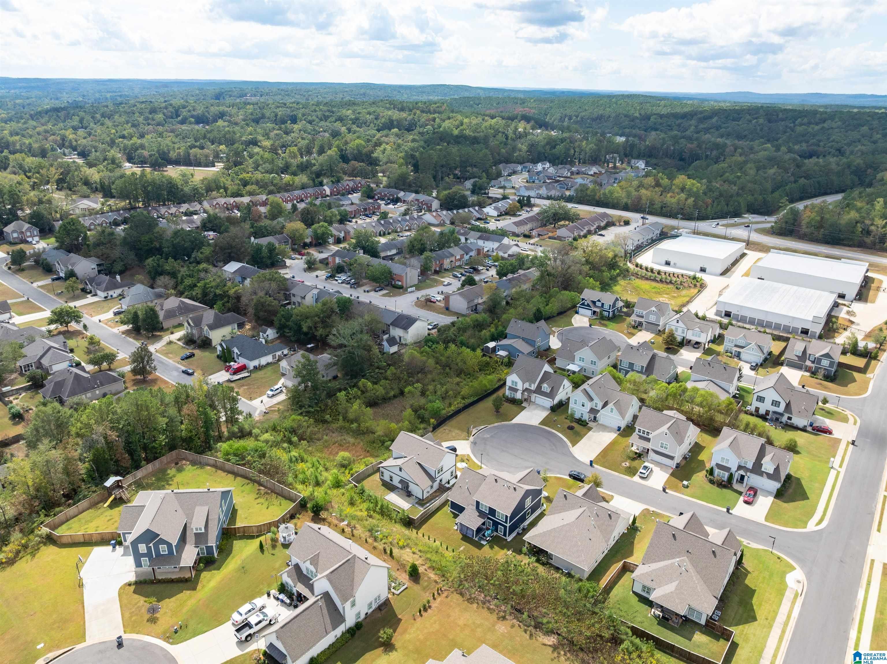 911 WHITE BARN CIRCLE