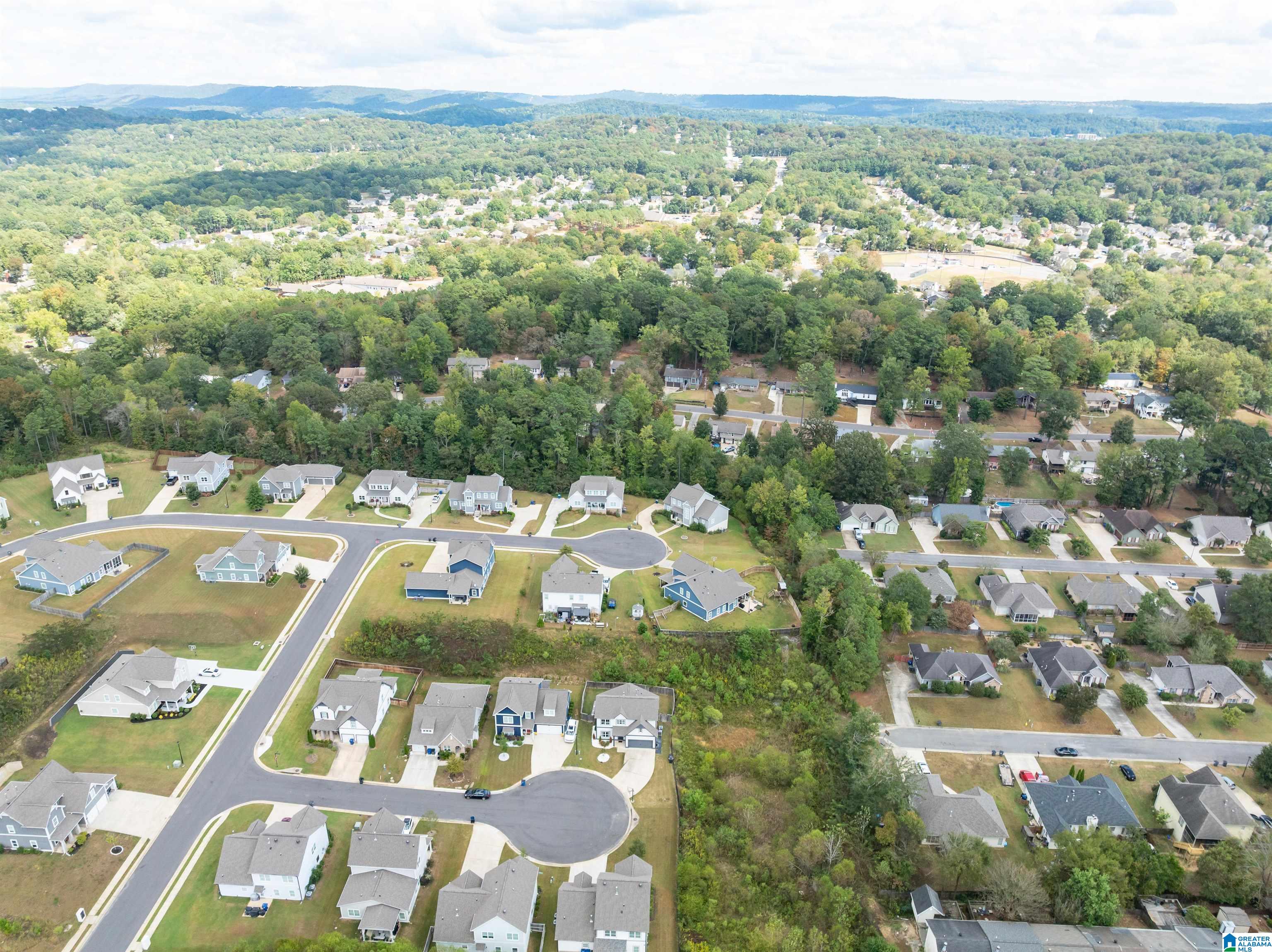 911 WHITE BARN CIRCLE