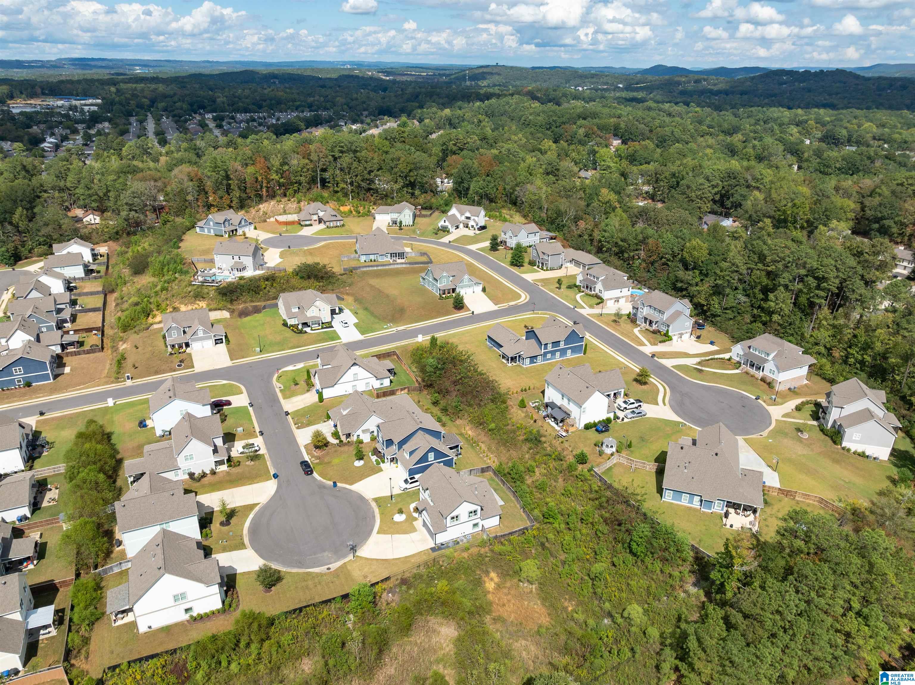 911 WHITE BARN CIRCLE