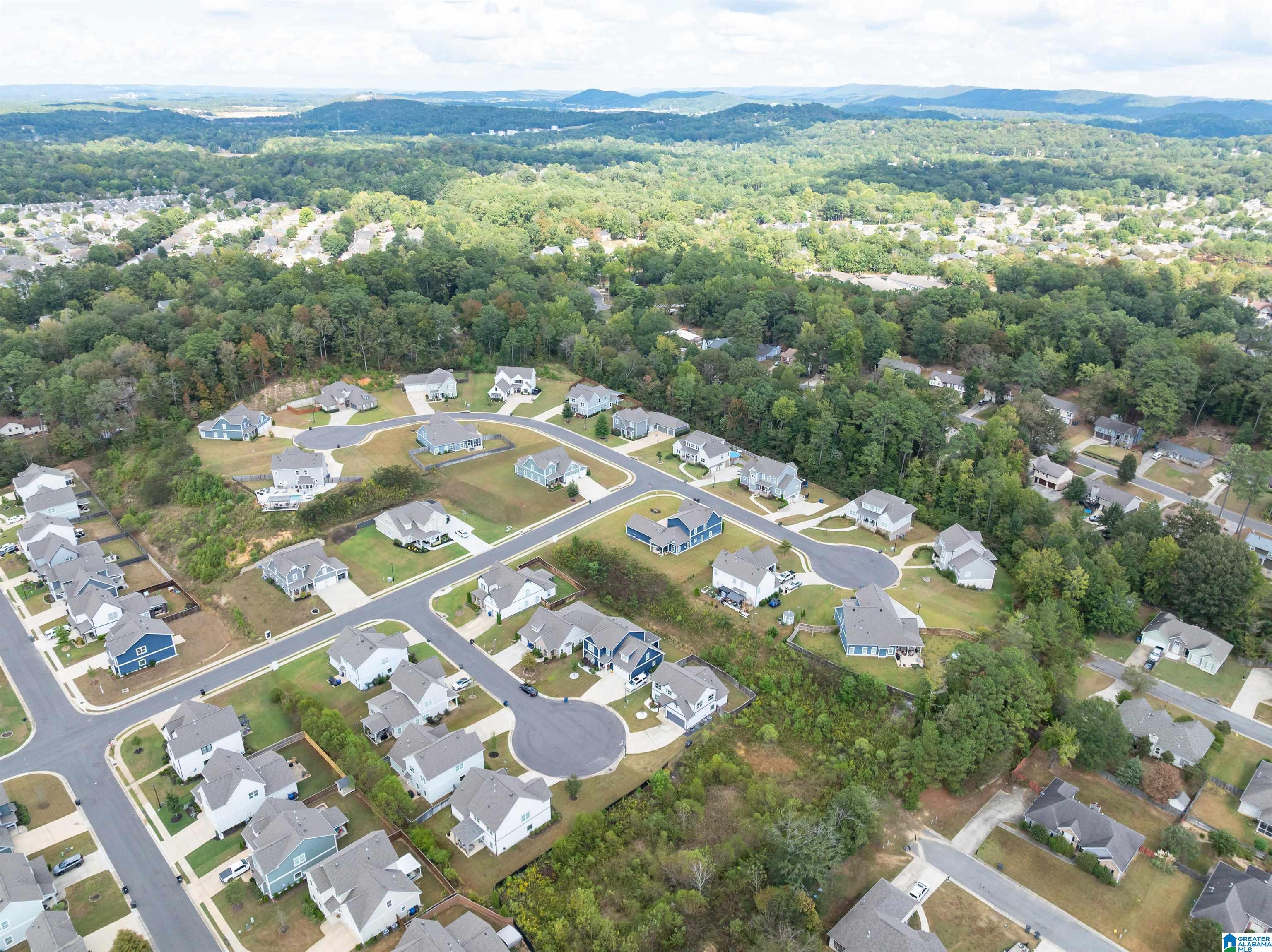 911 WHITE BARN CIRCLE