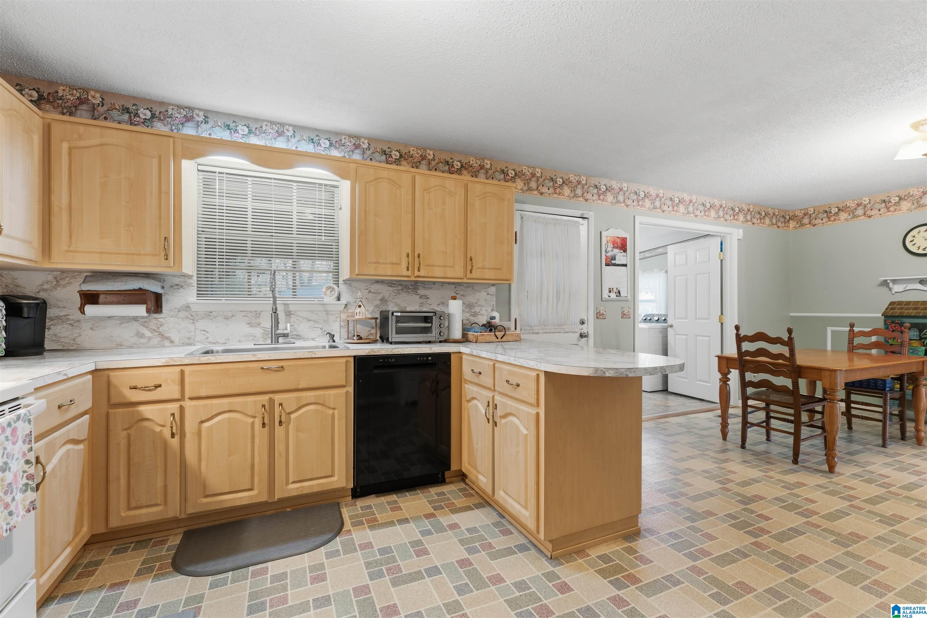 552 OVERHILL ROAD