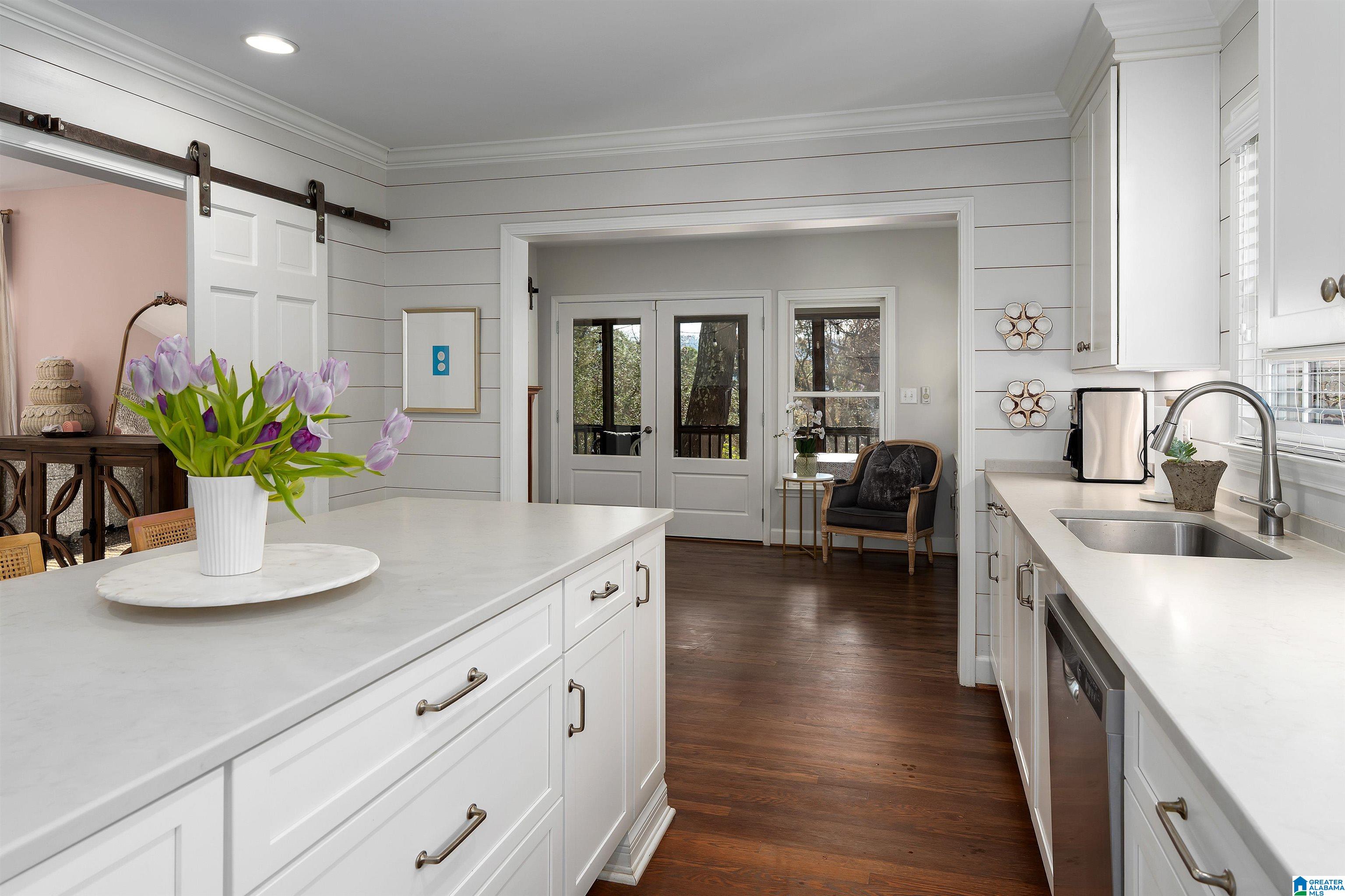 1745 WELLINGTON ROAD