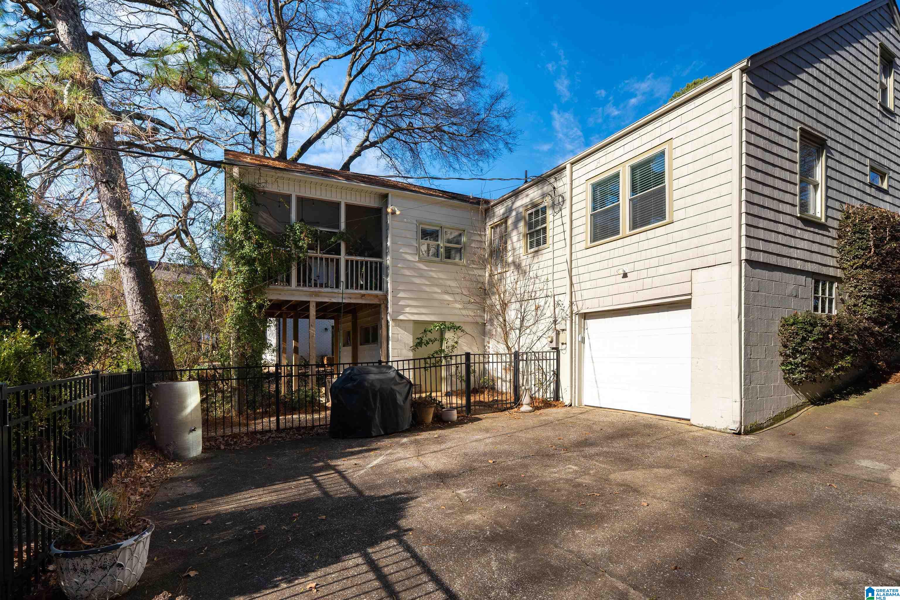 1745 WELLINGTON ROAD