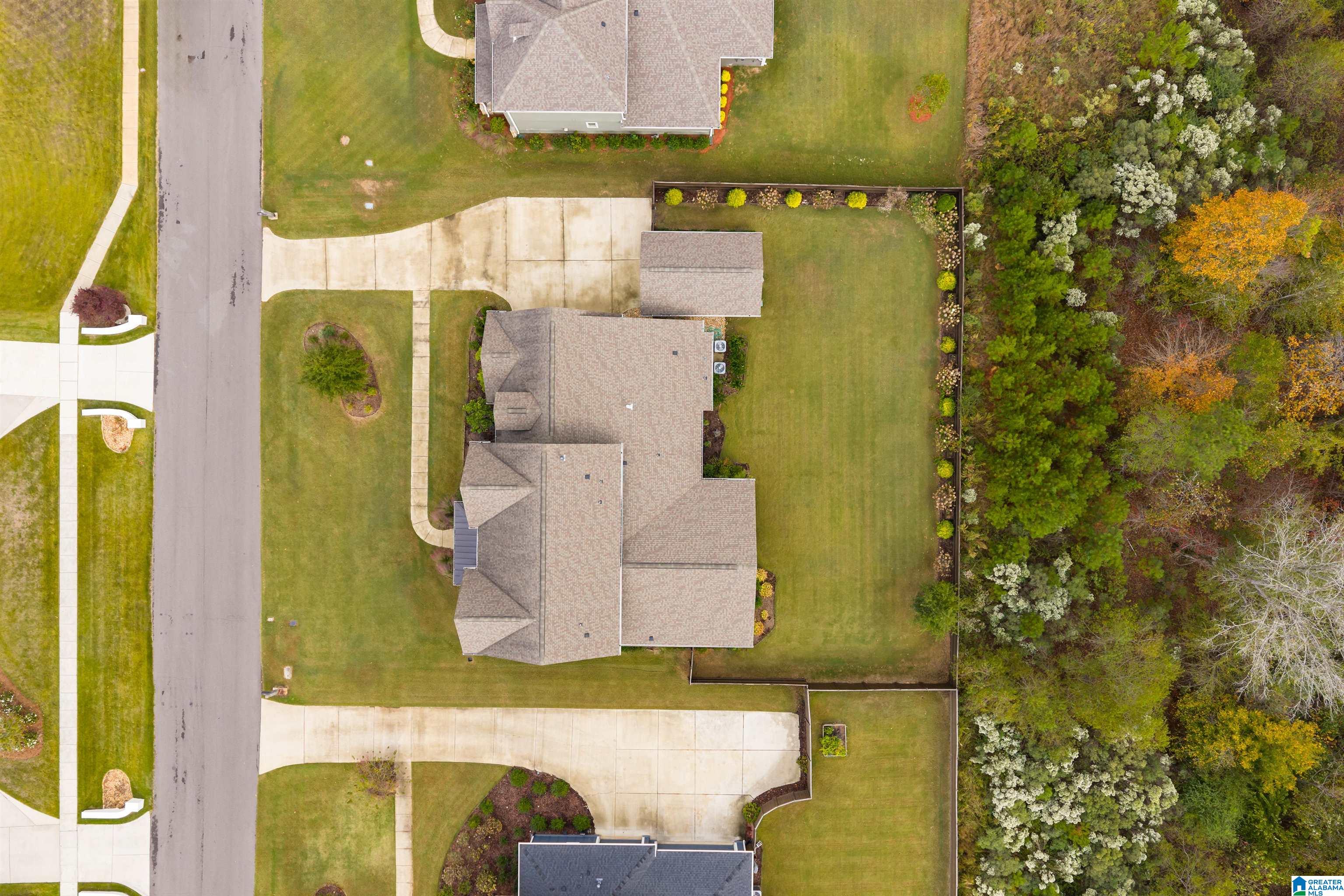 2744 BLACKRIDGE LANE