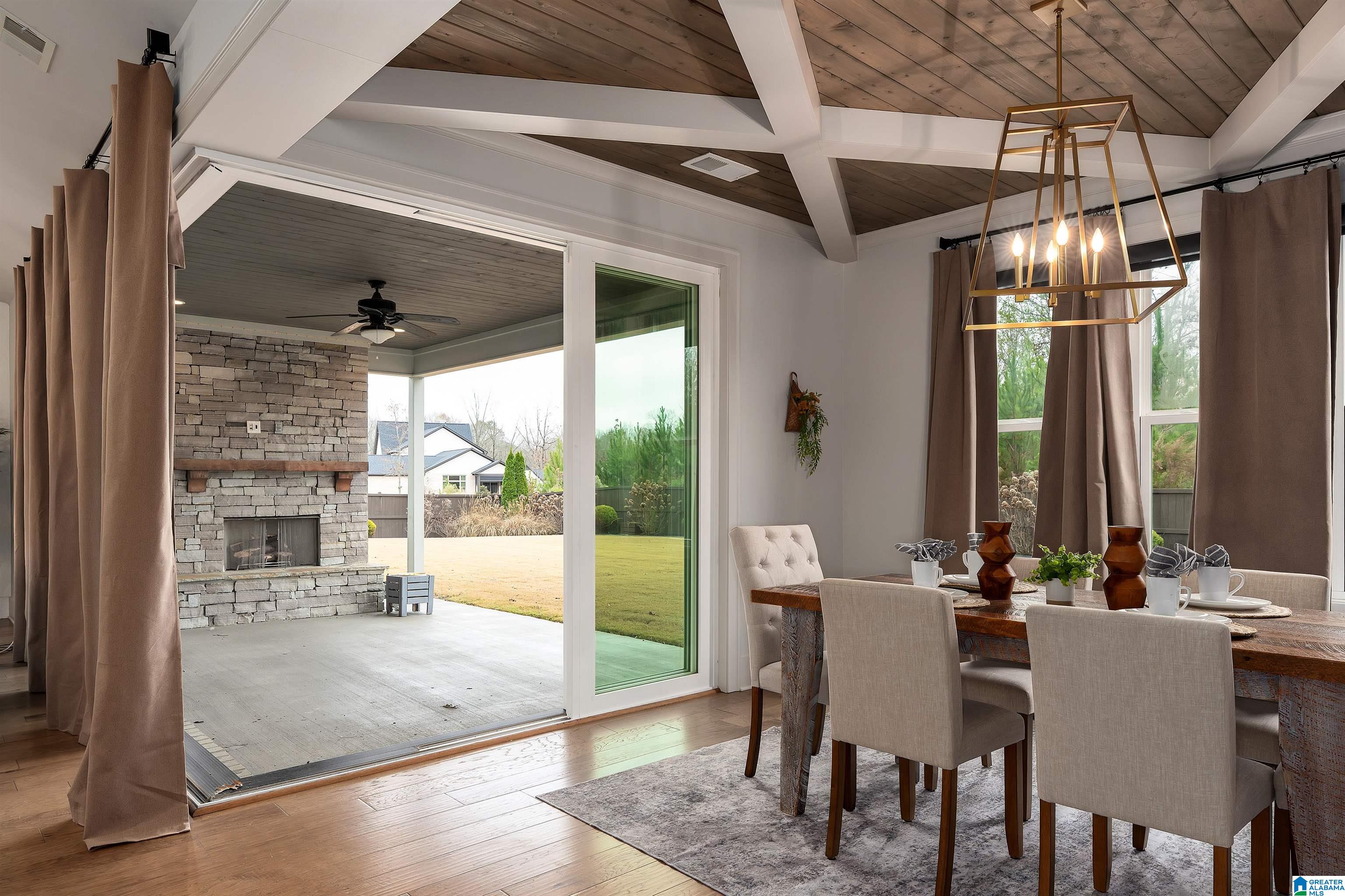 2744 BLACKRIDGE LANE