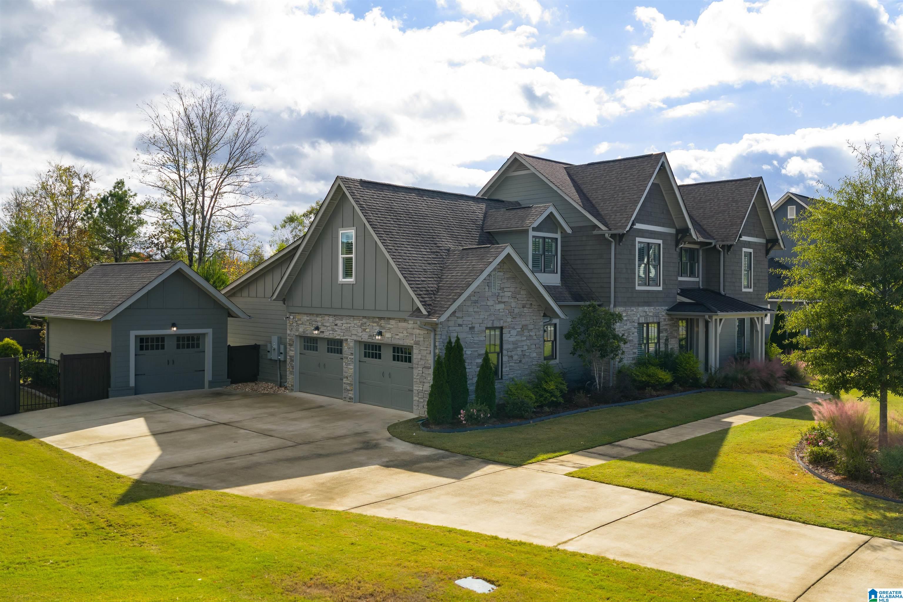 2744 BLACKRIDGE LANE