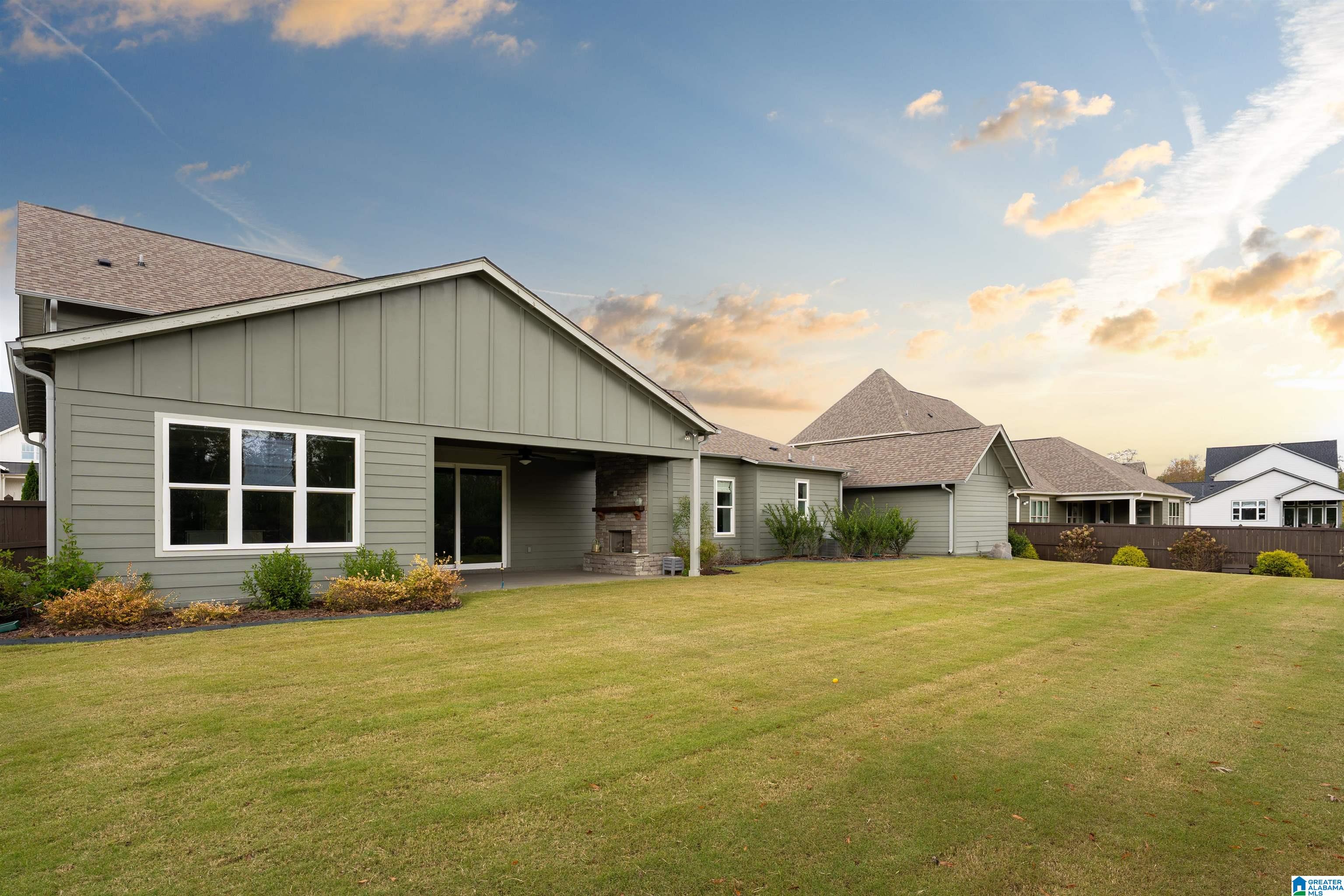 2744 BLACKRIDGE LANE