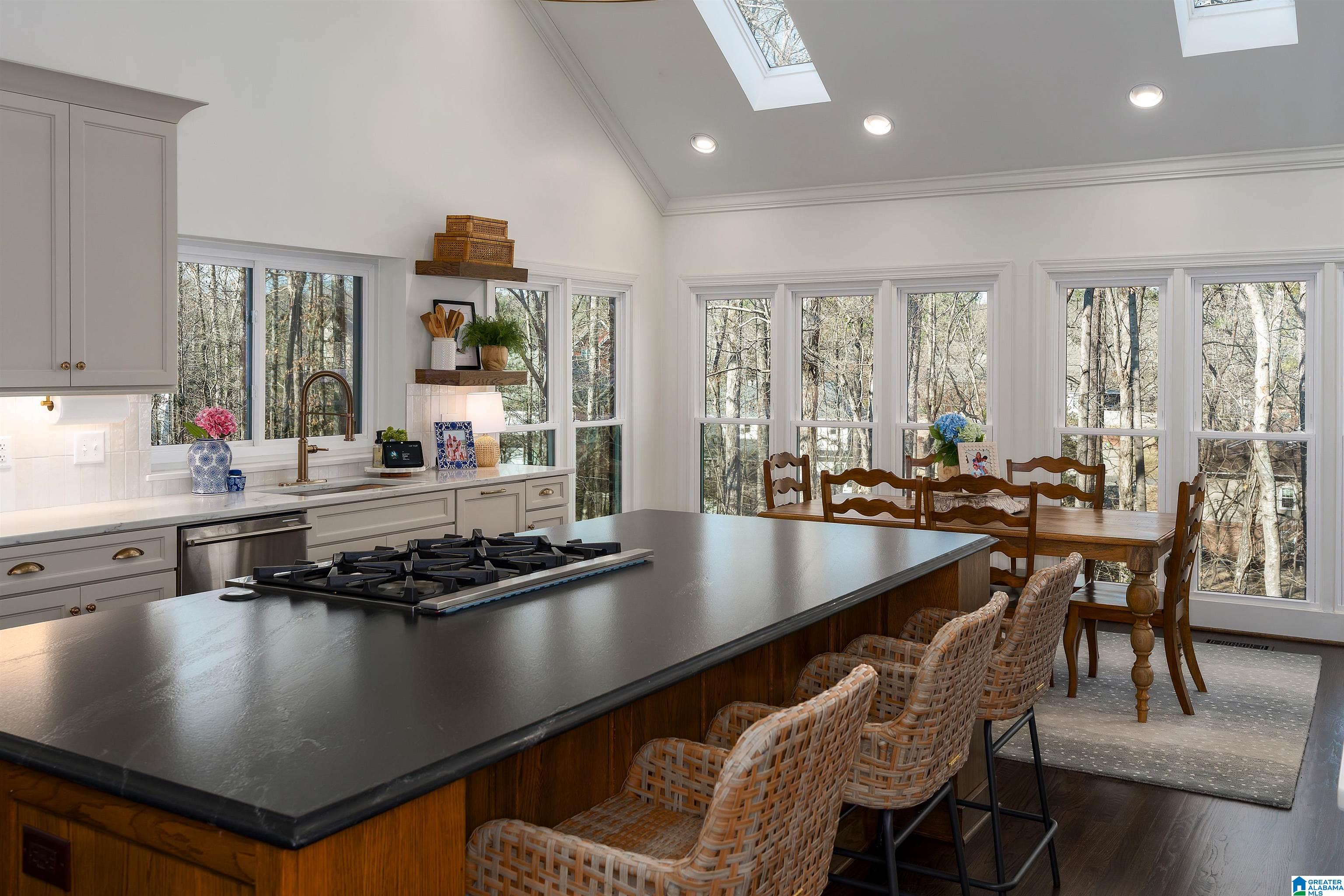 4841 SOUTHLAKE PARKWAY