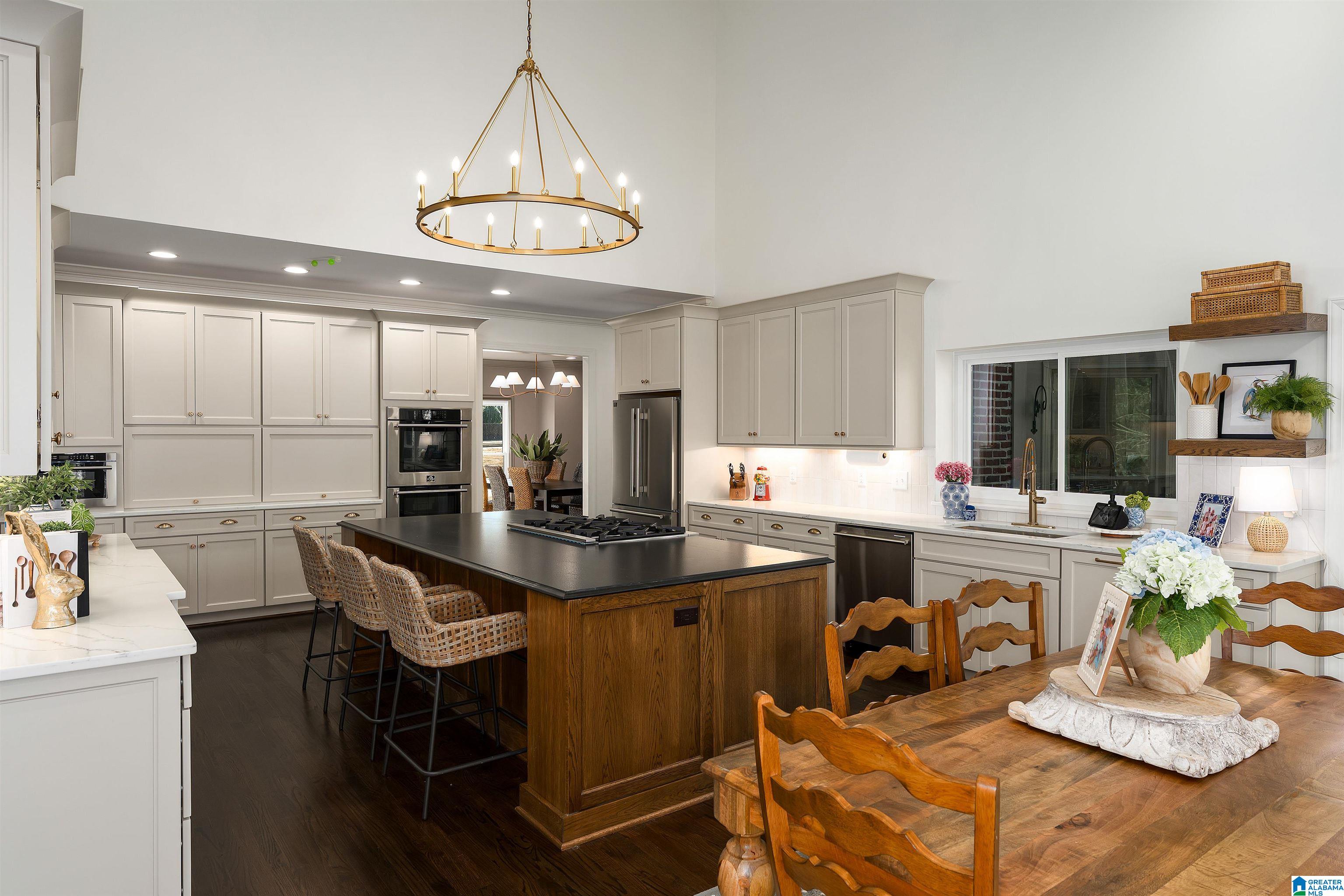 4841 SOUTHLAKE PARKWAY