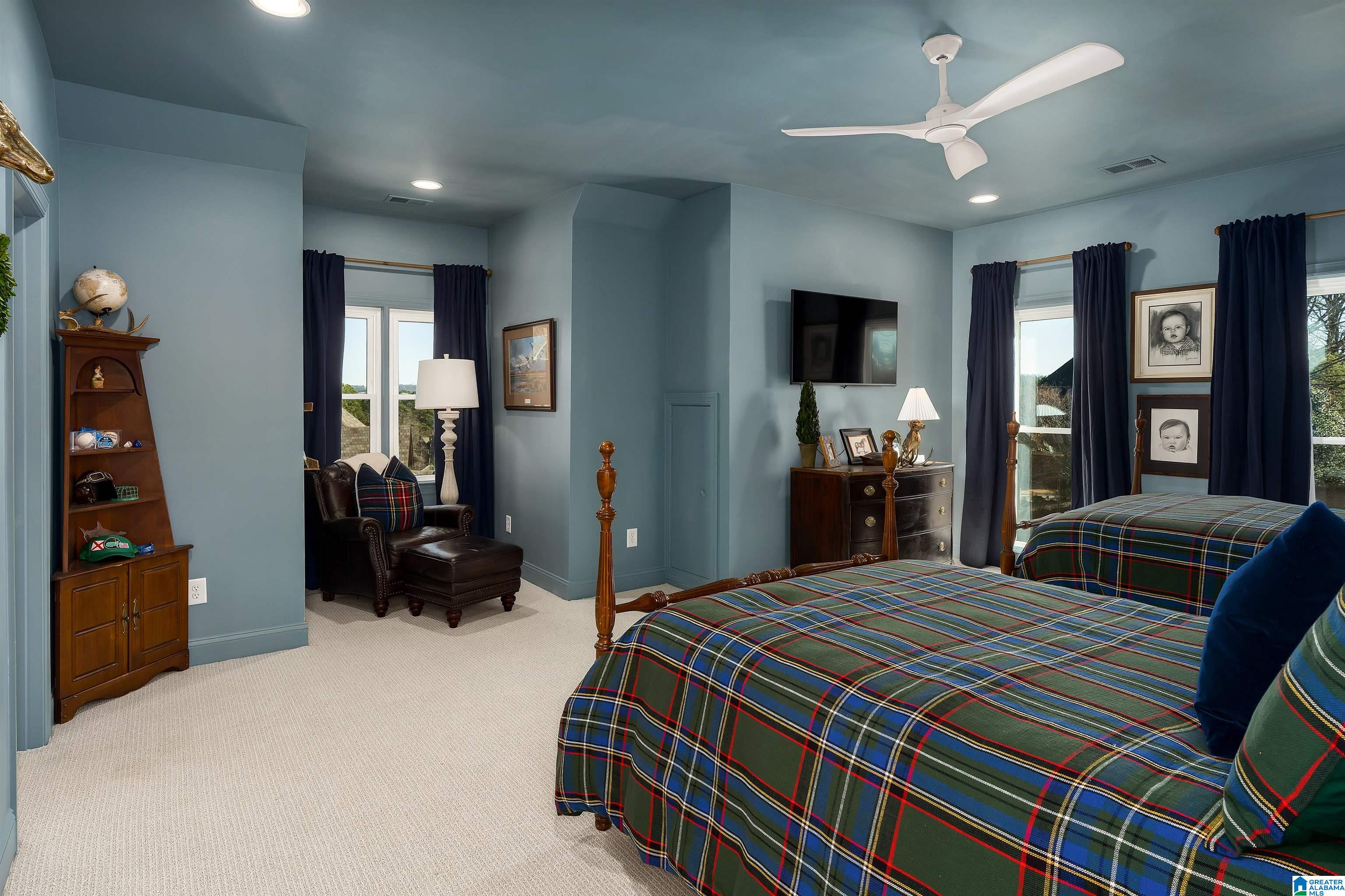 4841 SOUTHLAKE PARKWAY