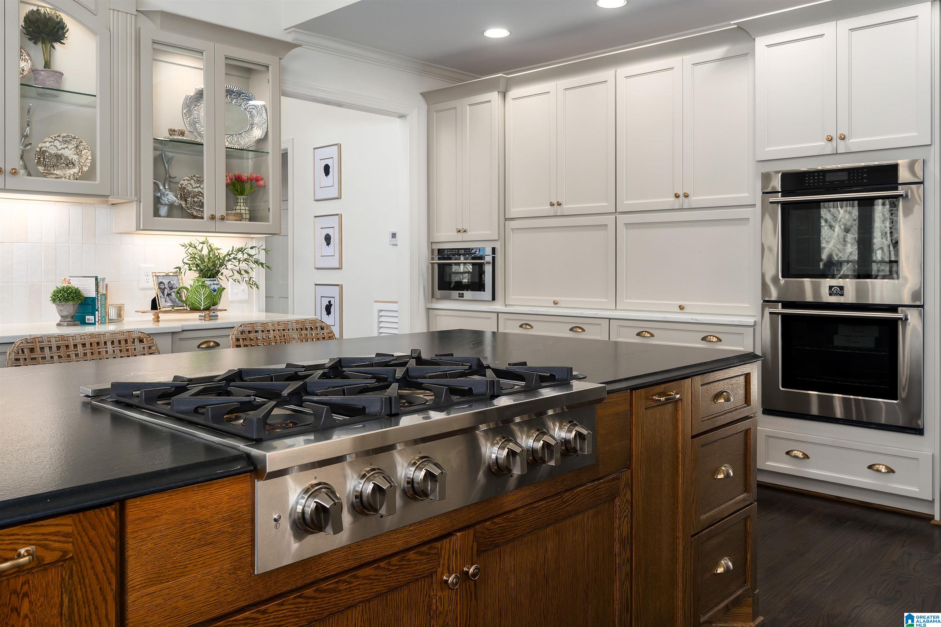 4841 SOUTHLAKE PARKWAY