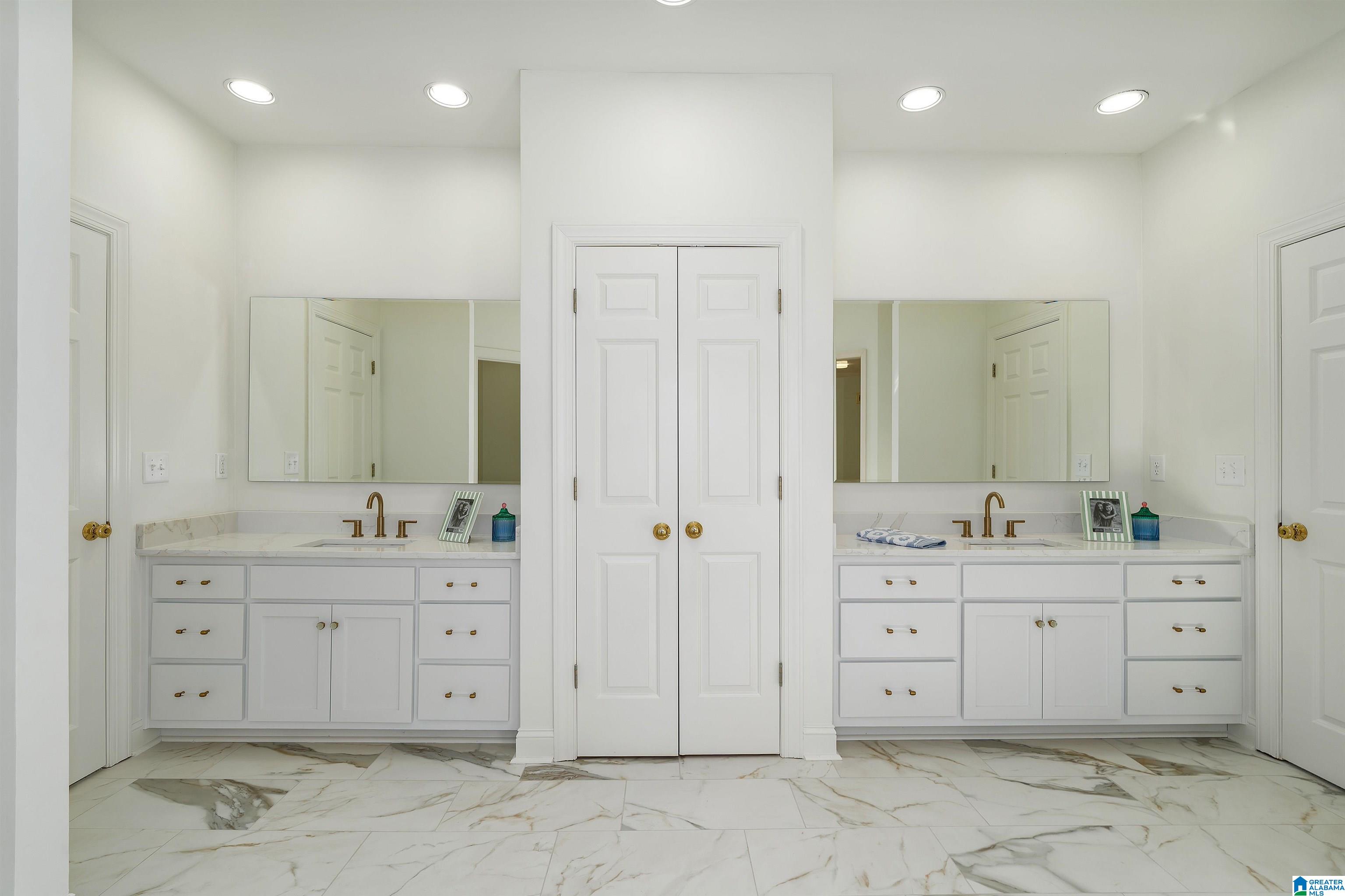 4841 SOUTHLAKE PARKWAY