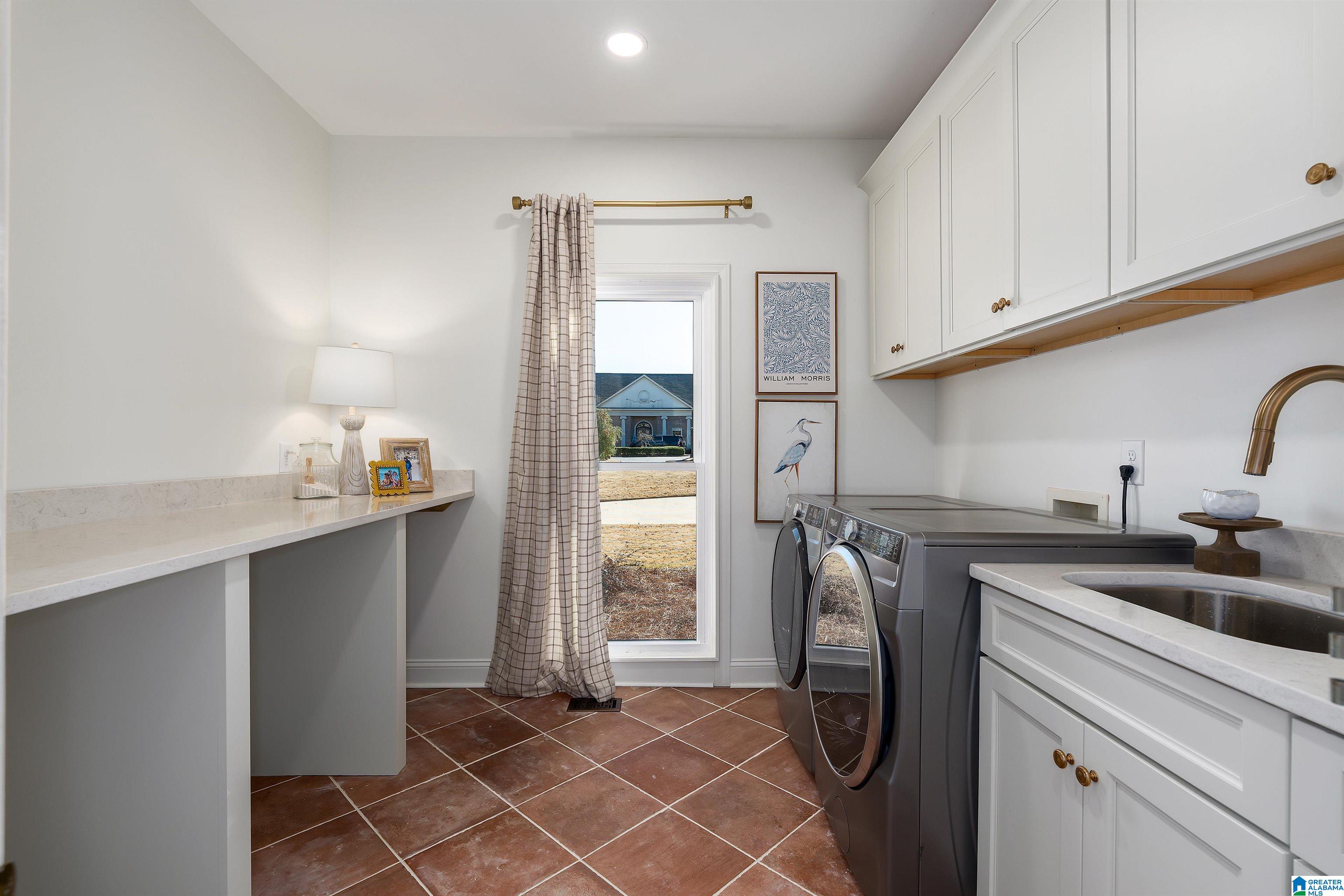 4841 SOUTHLAKE PARKWAY