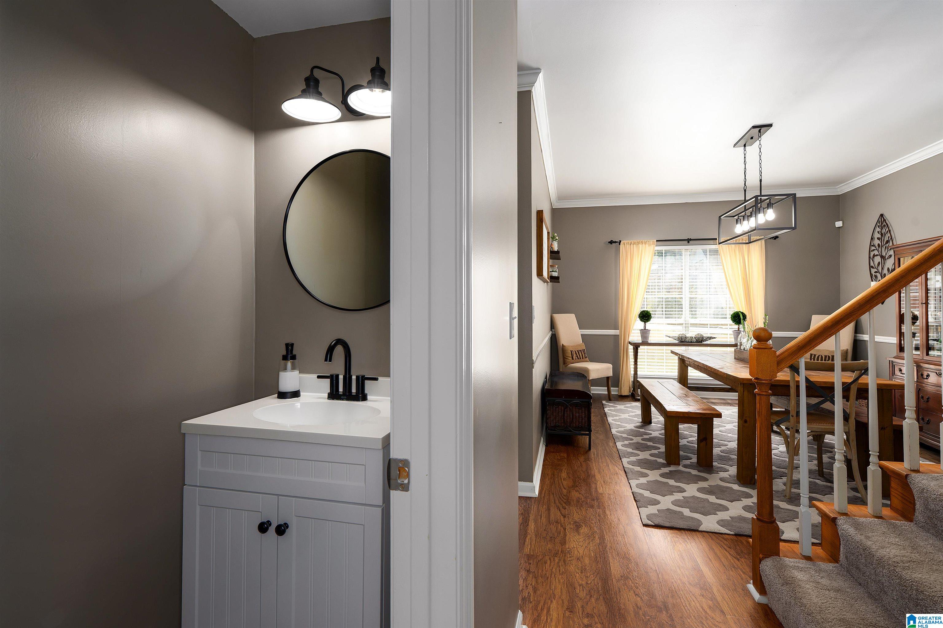 1108 AMBERLEY WOODS DRIVE