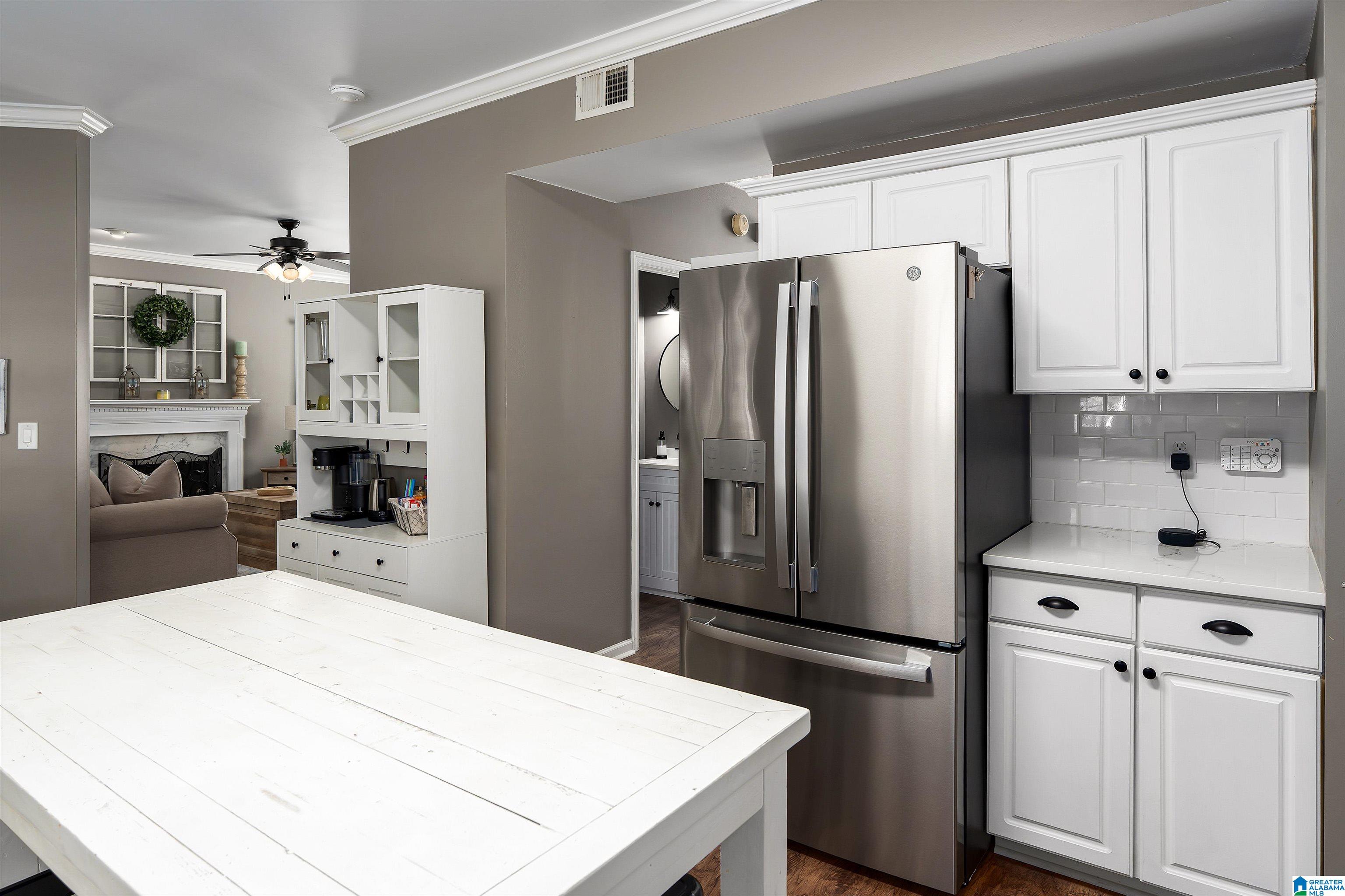 1108 AMBERLEY WOODS DRIVE