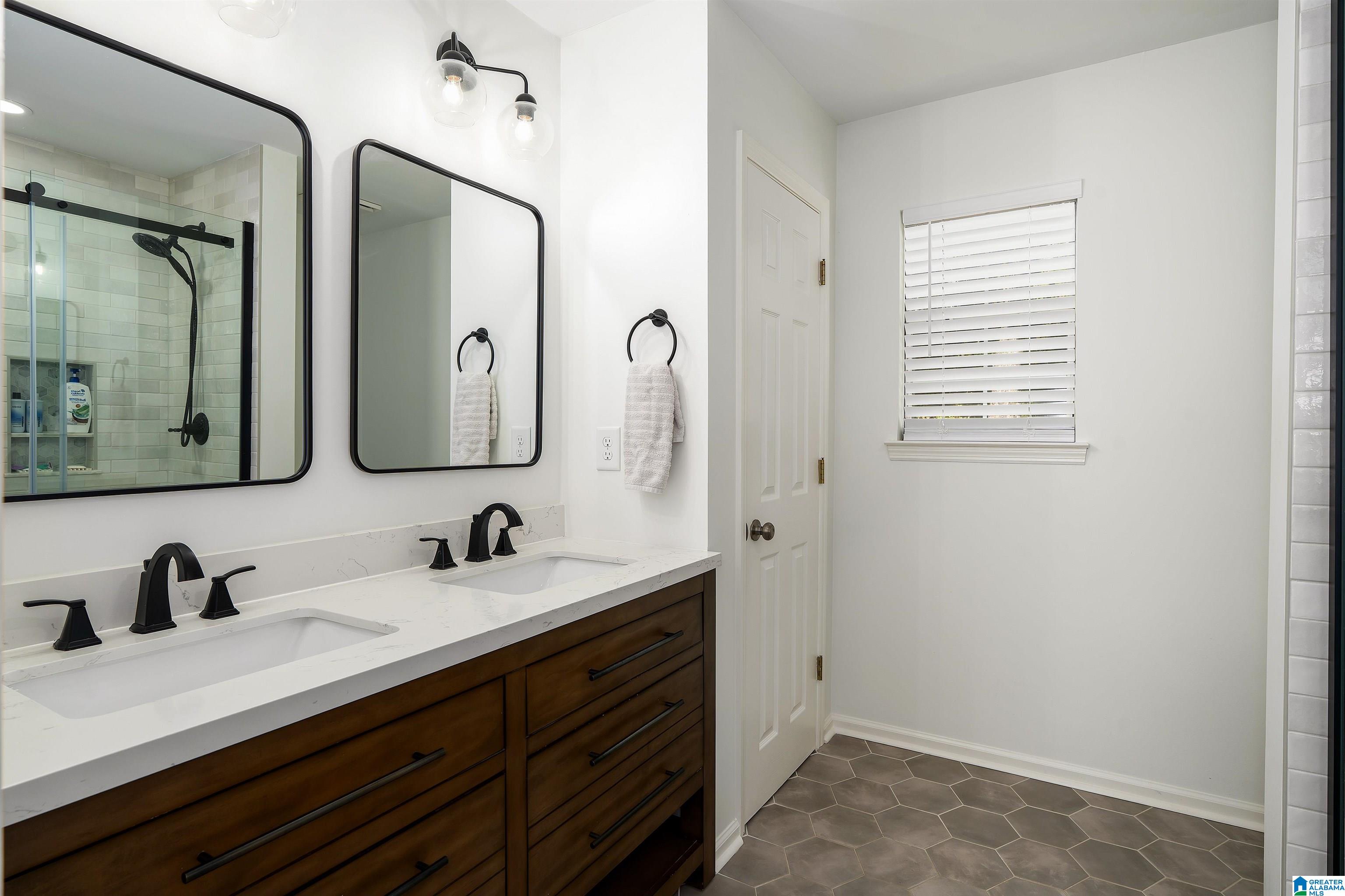 1108 AMBERLEY WOODS DRIVE