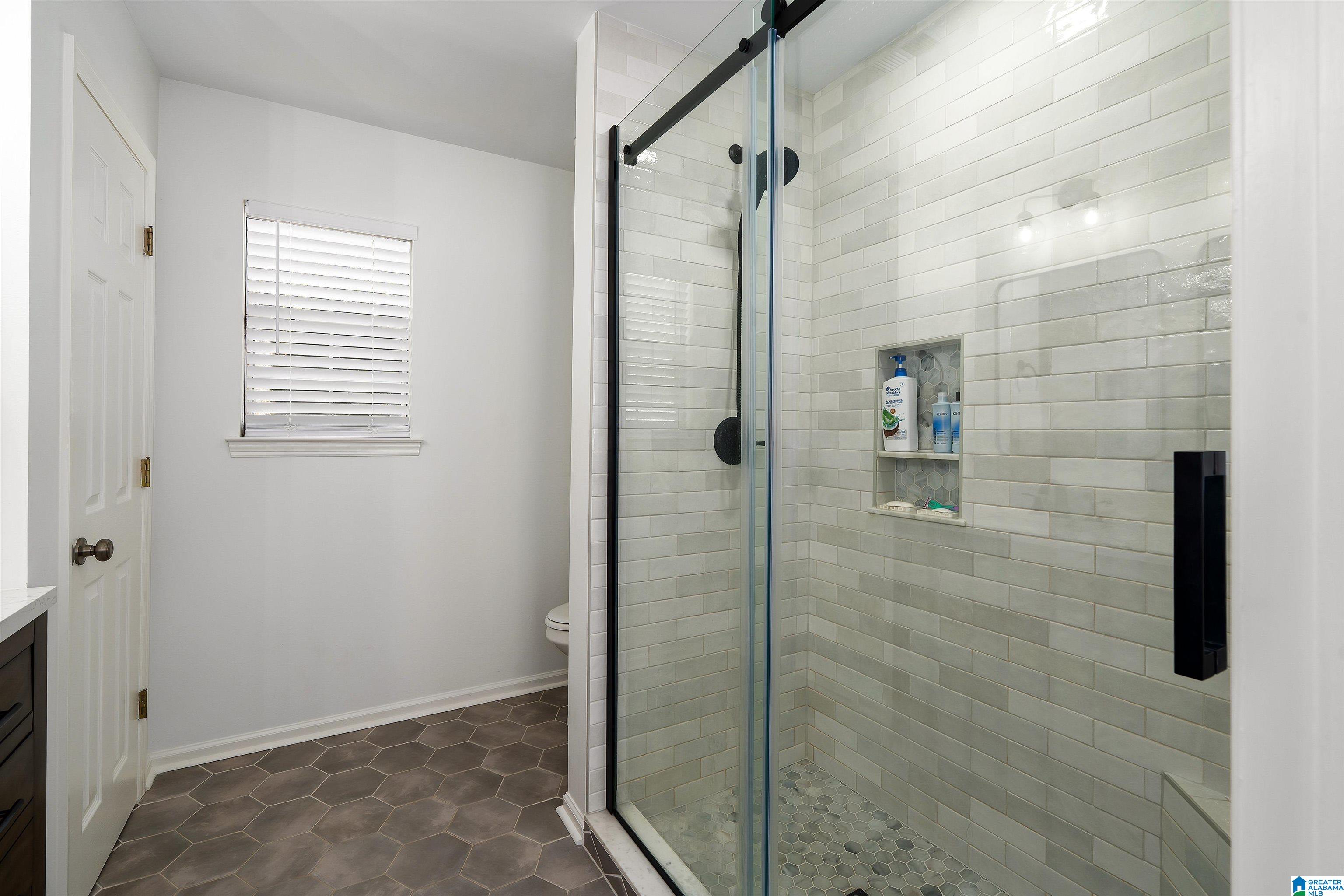 1108 AMBERLEY WOODS DRIVE