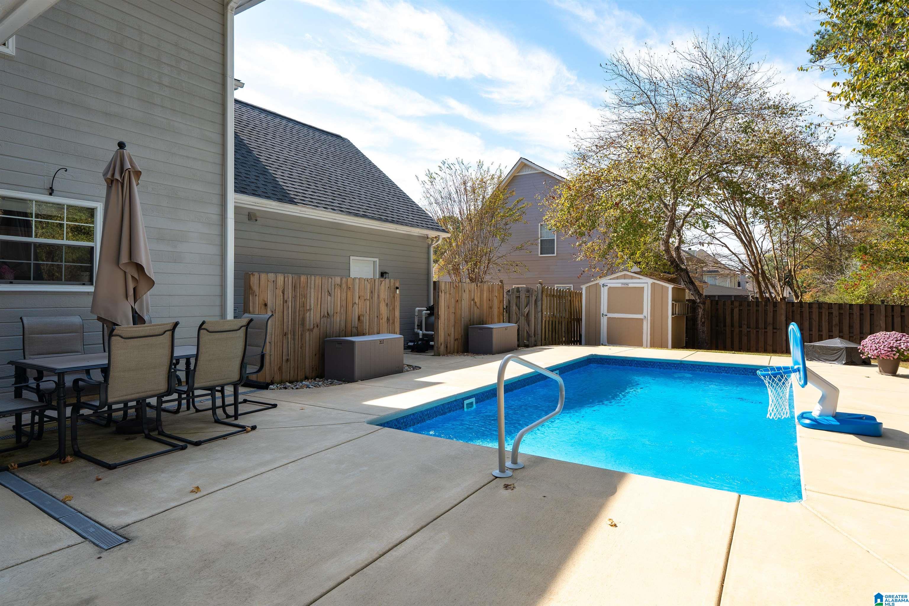 1108 AMBERLEY WOODS DRIVE