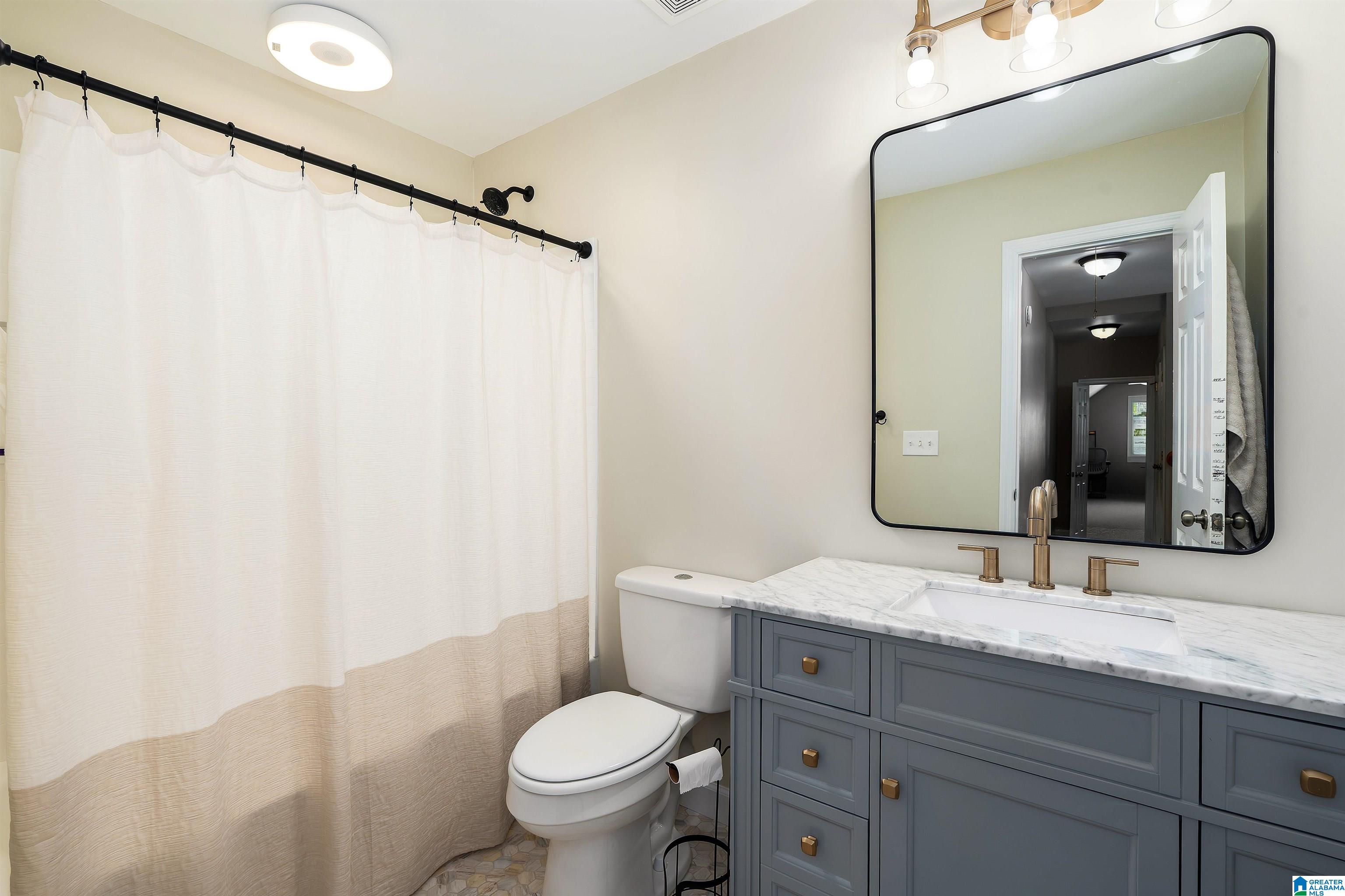 1108 AMBERLEY WOODS DRIVE