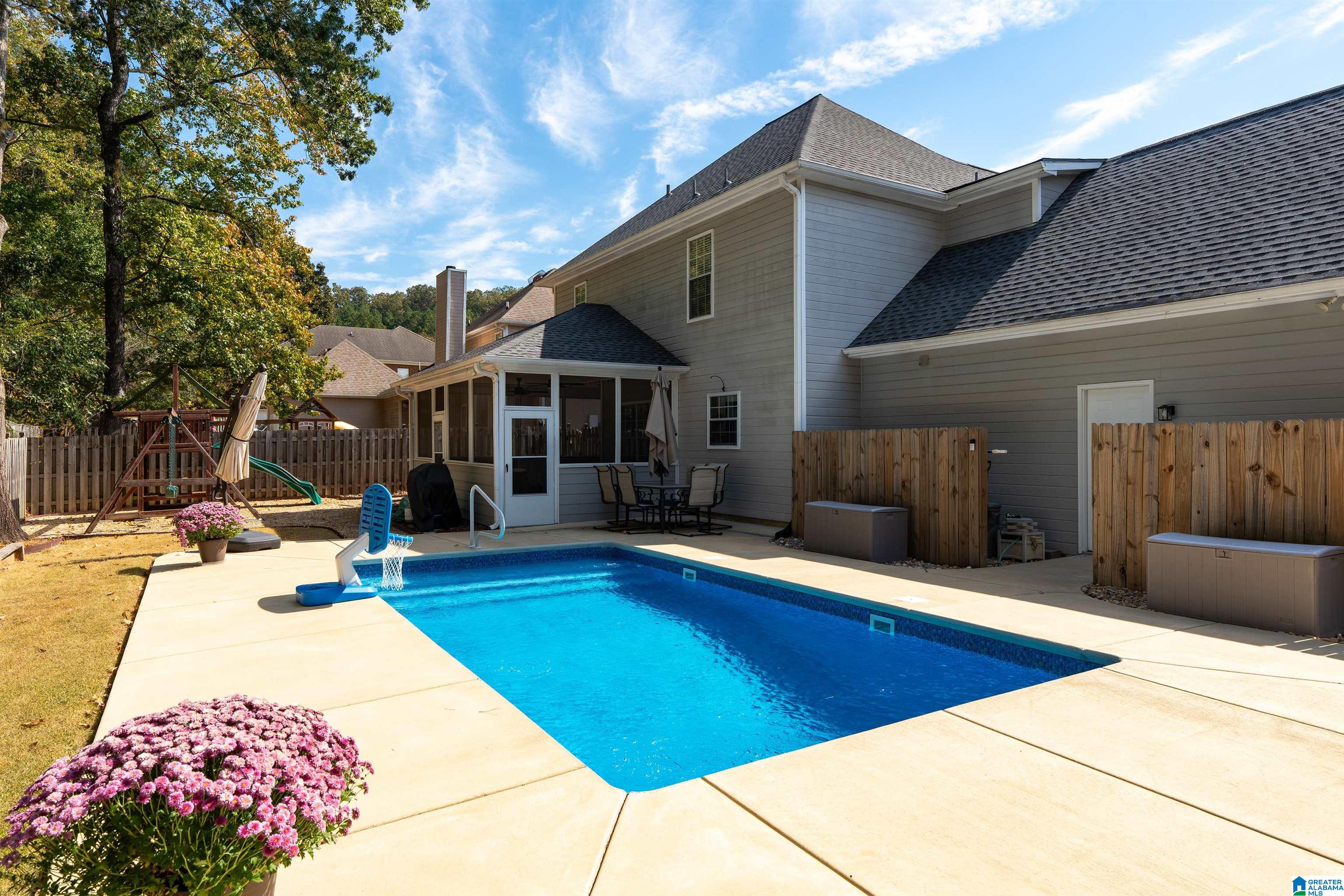 1108 AMBERLEY WOODS DRIVE