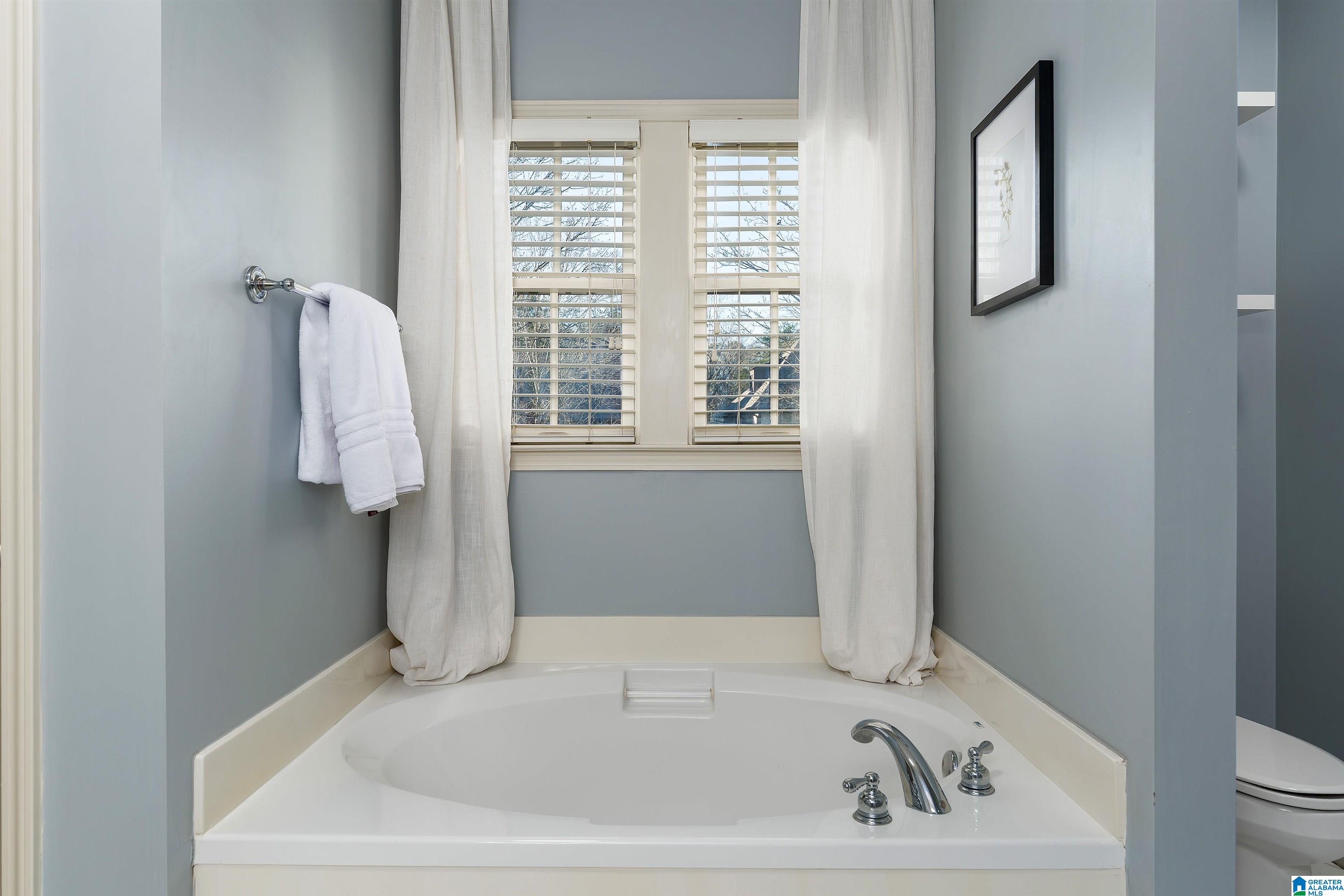 1065 INVERNESS COVE WAY