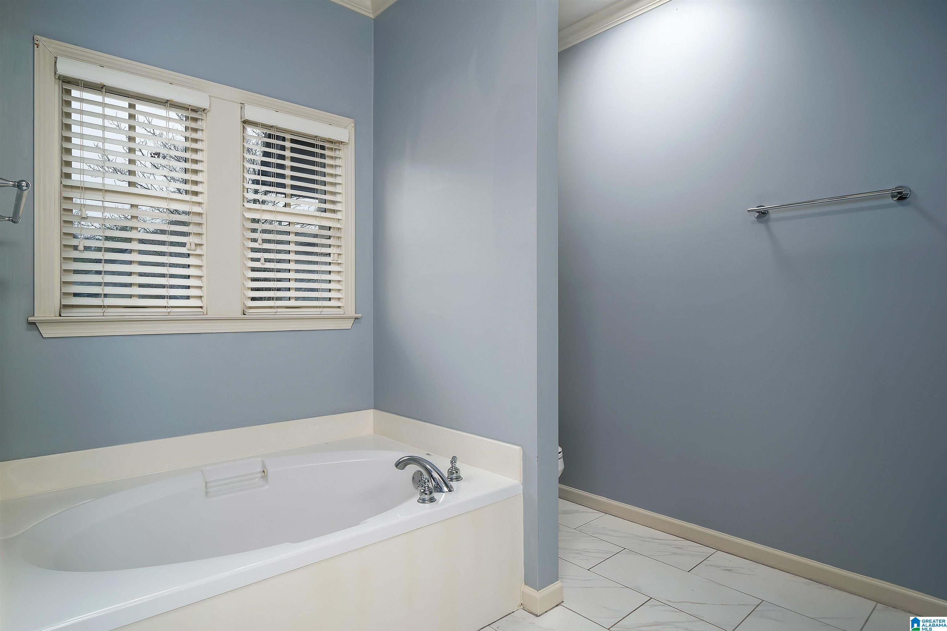 1065 INVERNESS COVE WAY