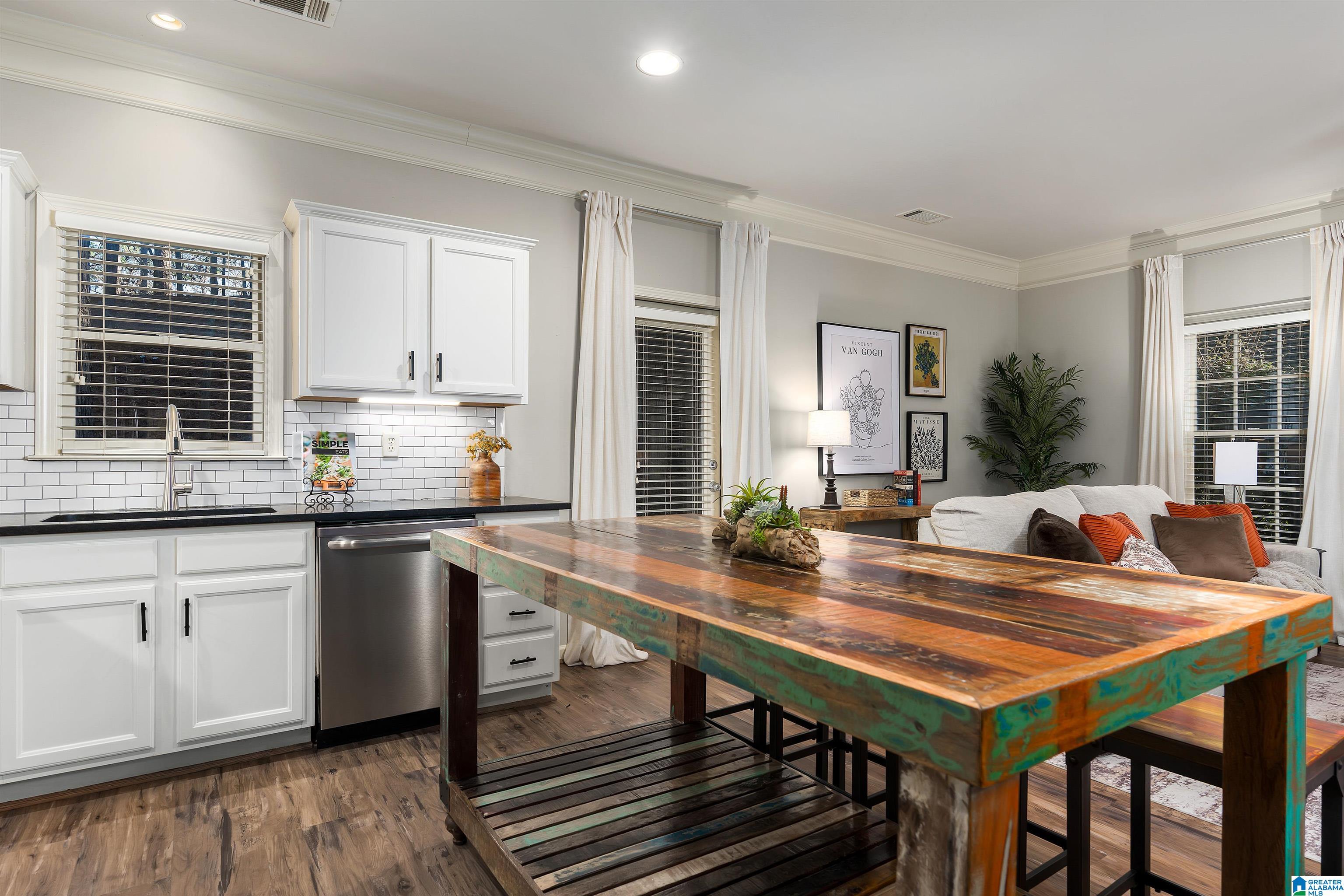 1065 INVERNESS COVE WAY