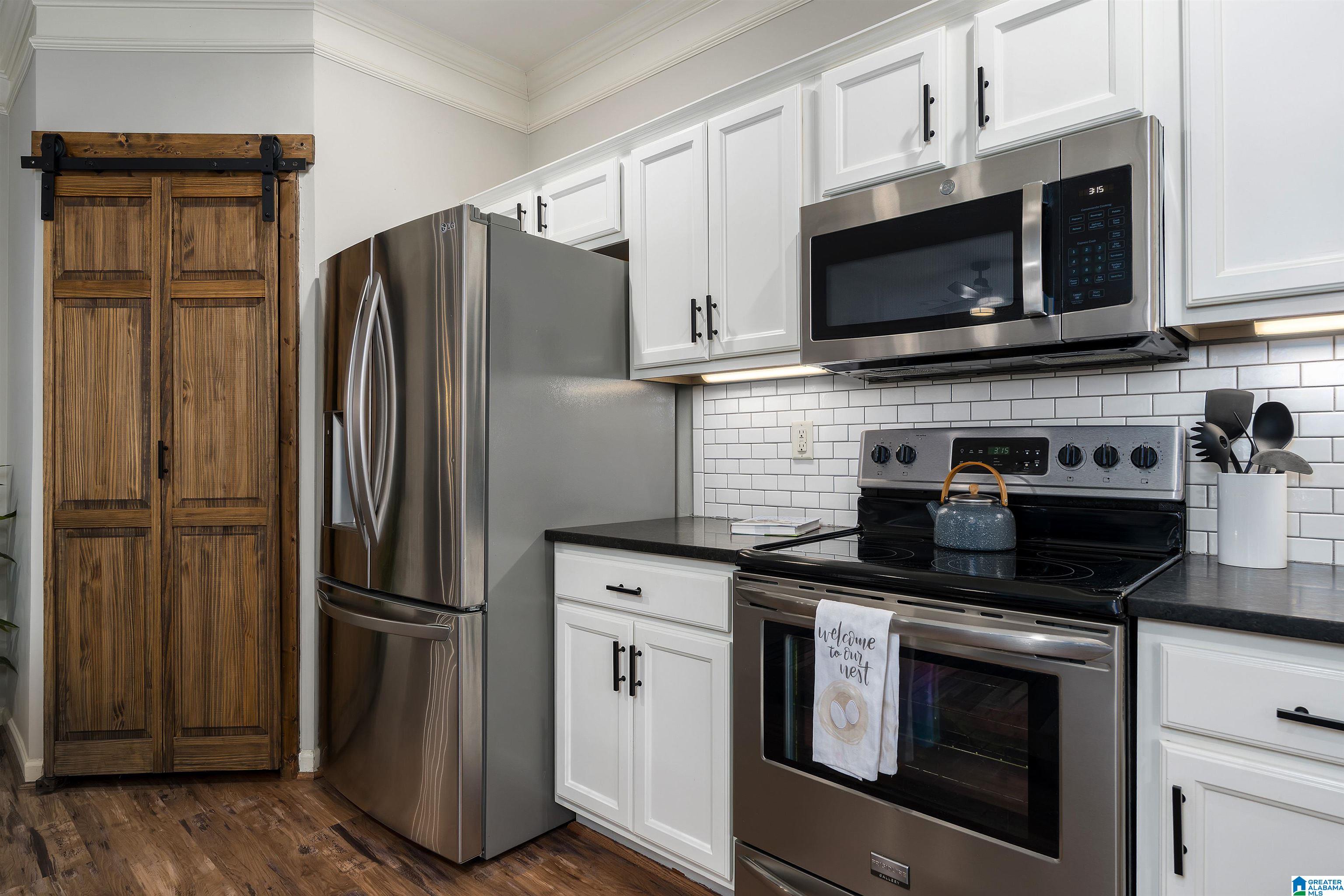 1065 INVERNESS COVE WAY