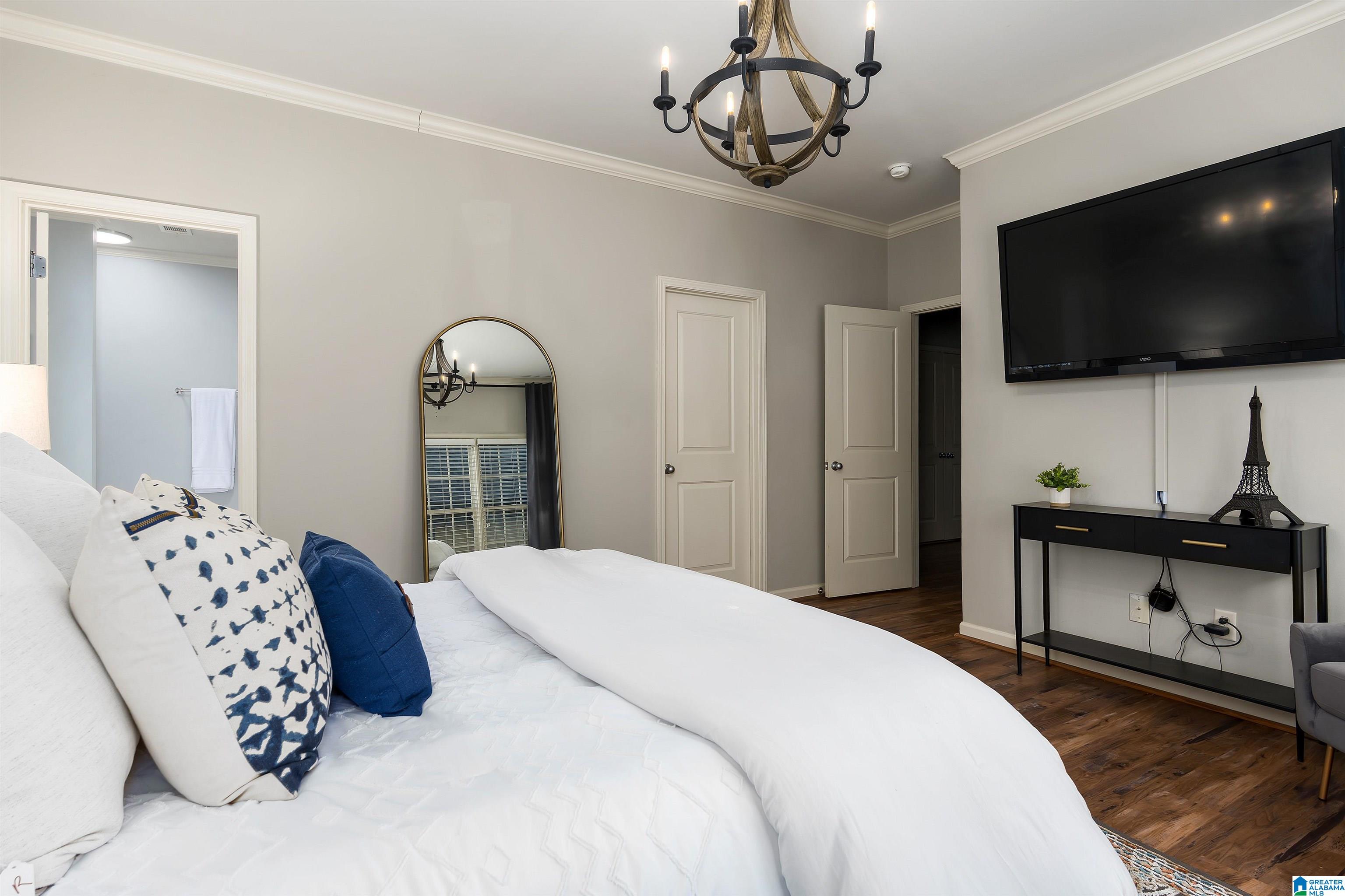 1065 INVERNESS COVE WAY