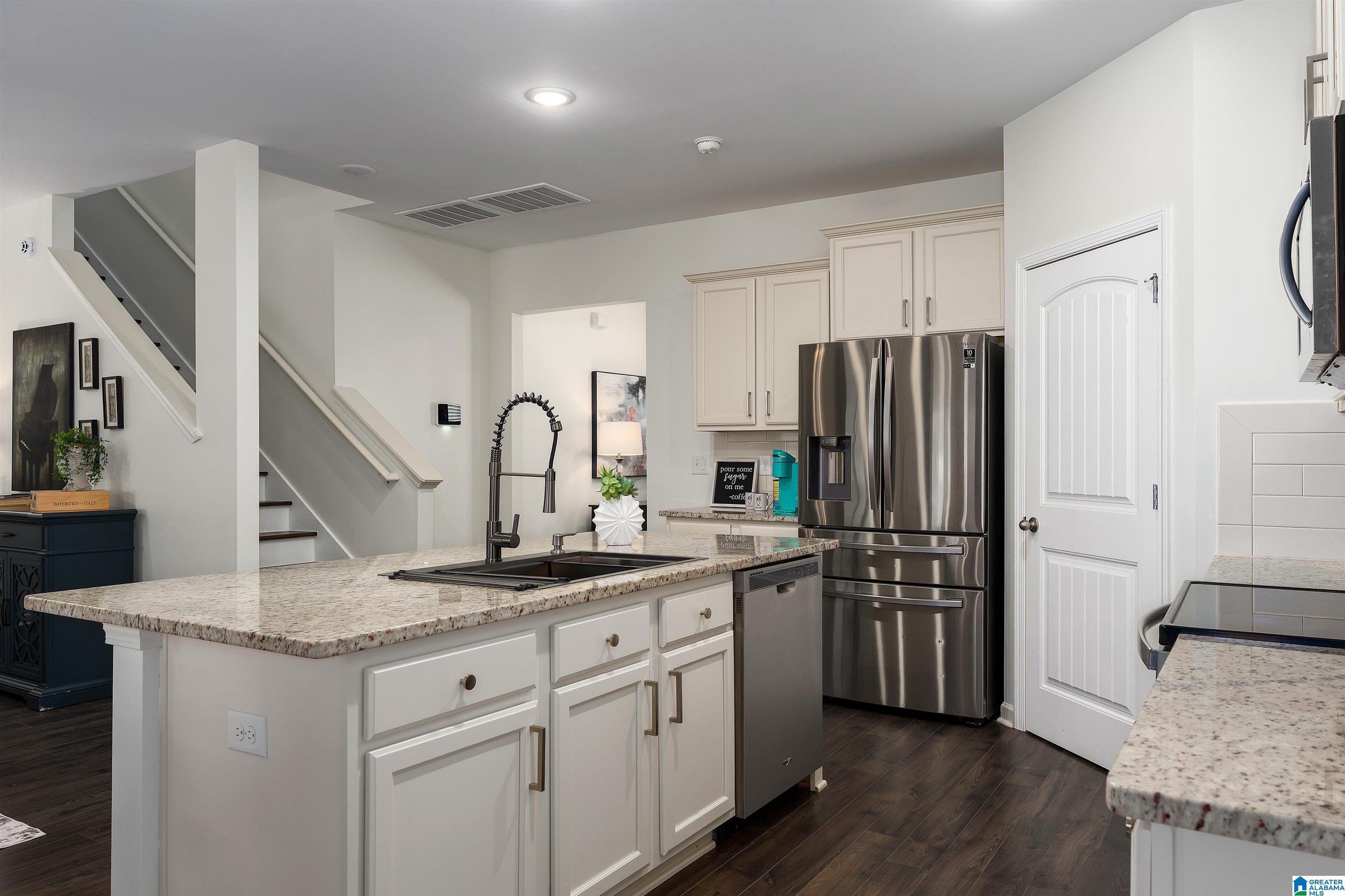 1009 CANVASBACK WAY