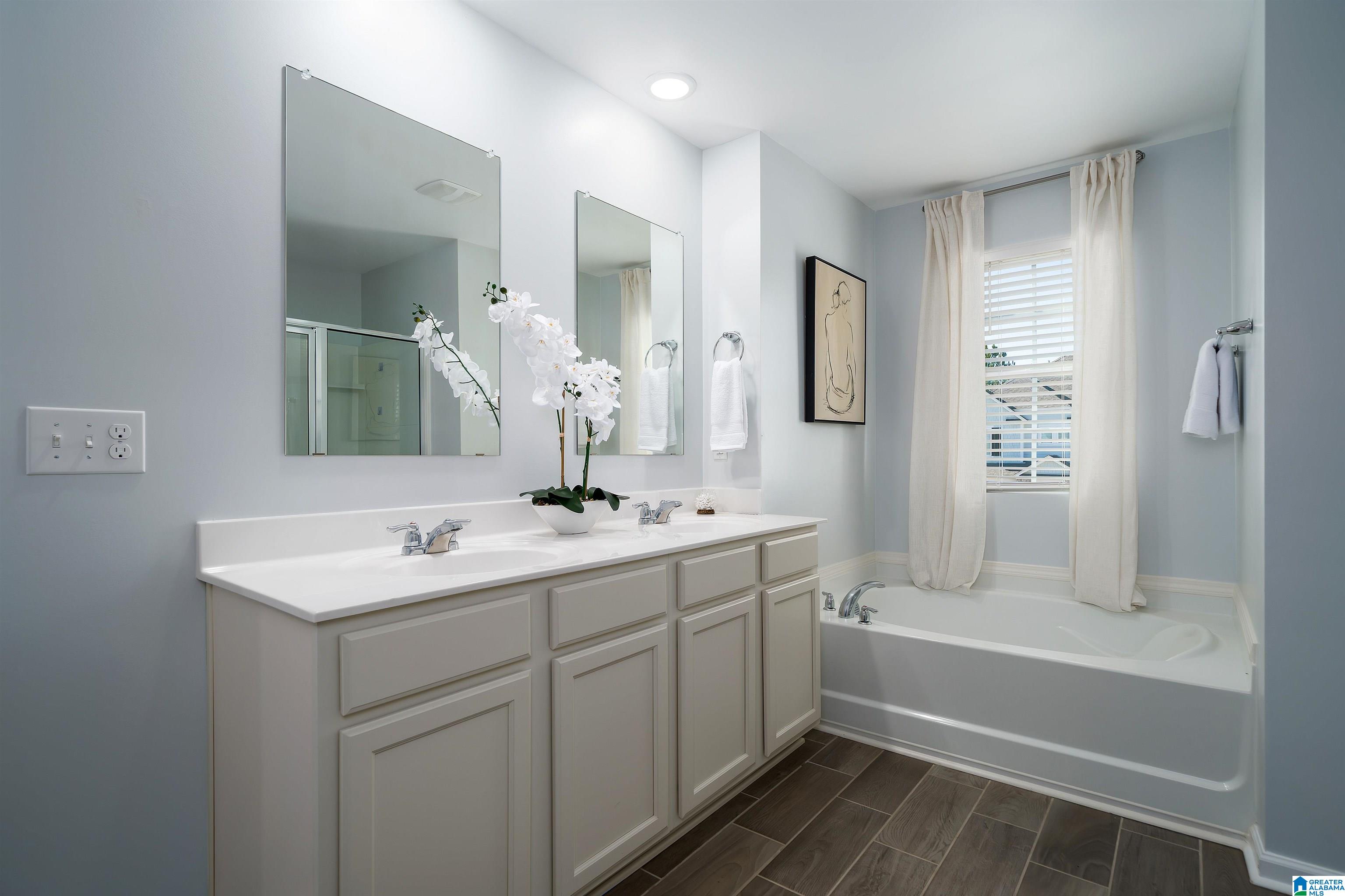1009 CANVASBACK WAY
