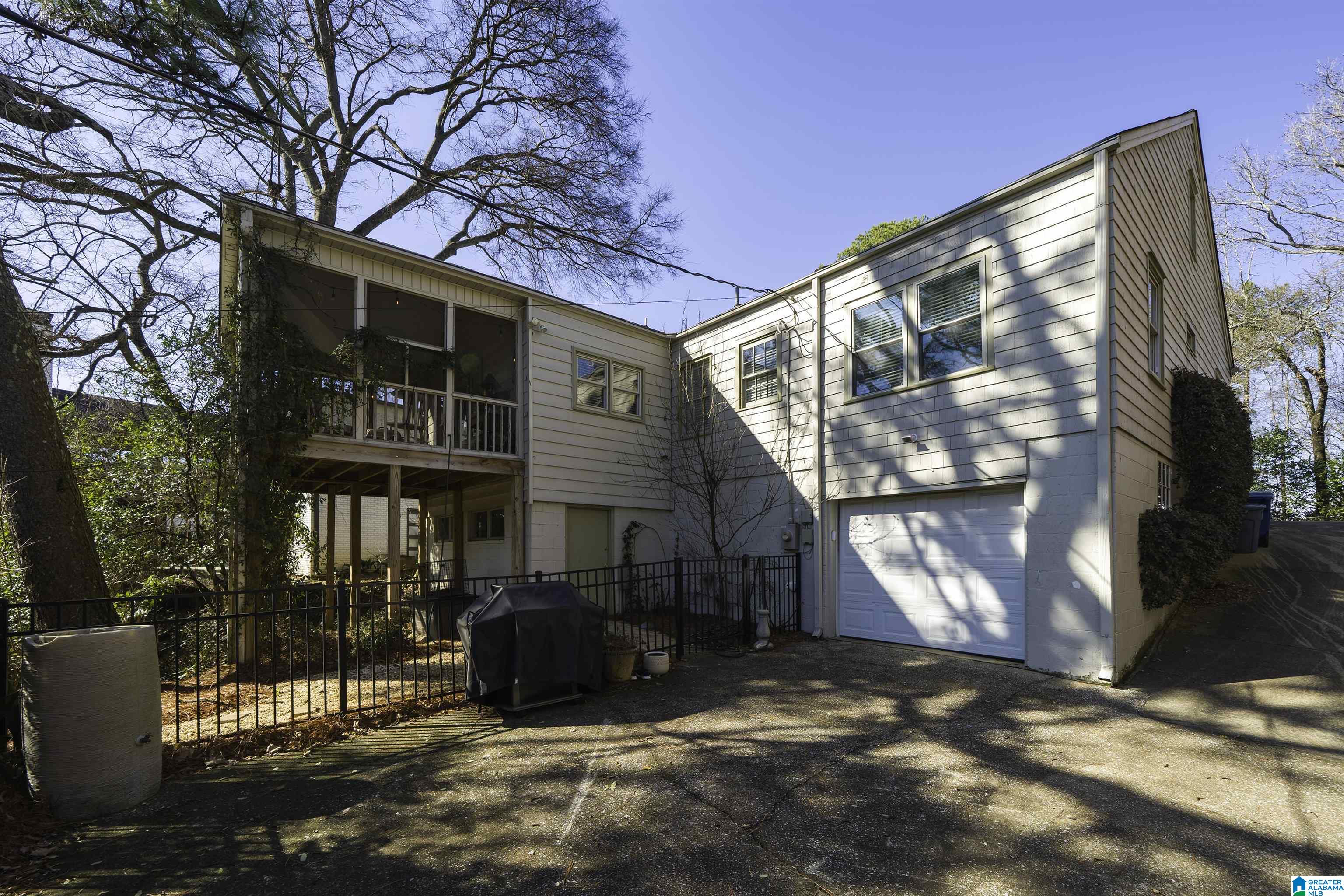 1745 WELLINGTON ROAD