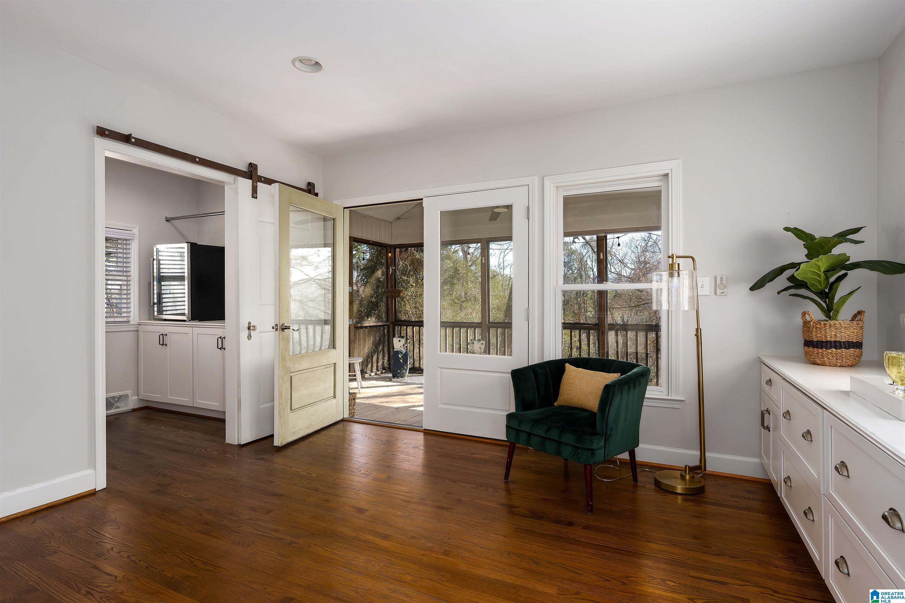 1745 WELLINGTON ROAD