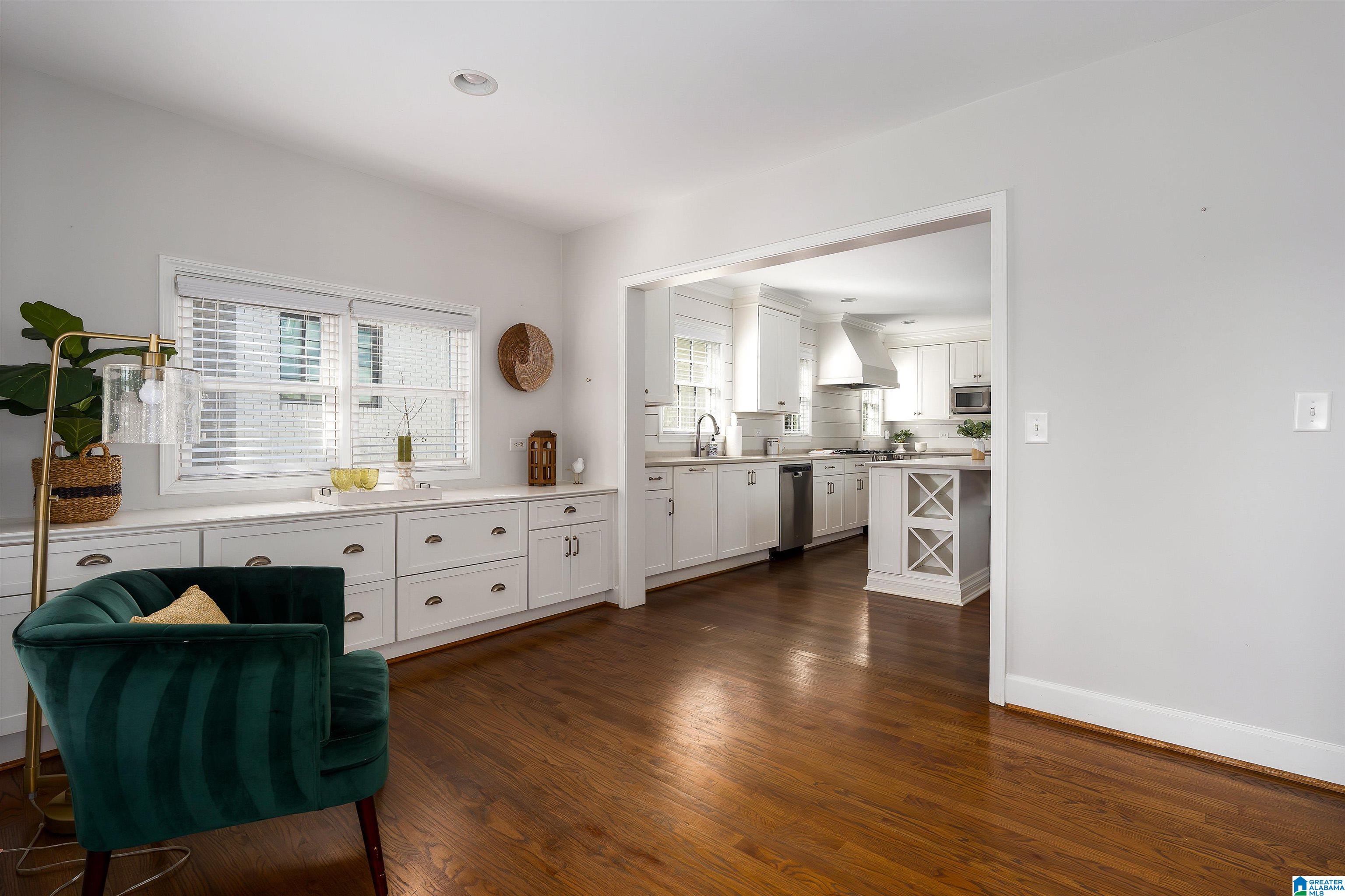 1745 WELLINGTON ROAD