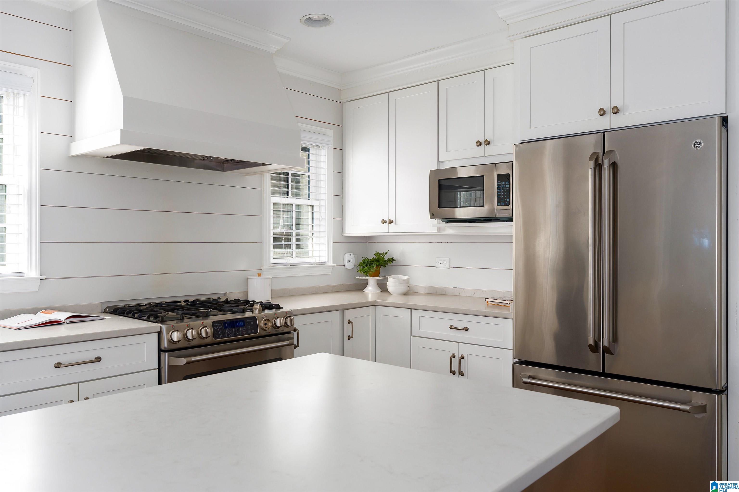 1745 WELLINGTON ROAD