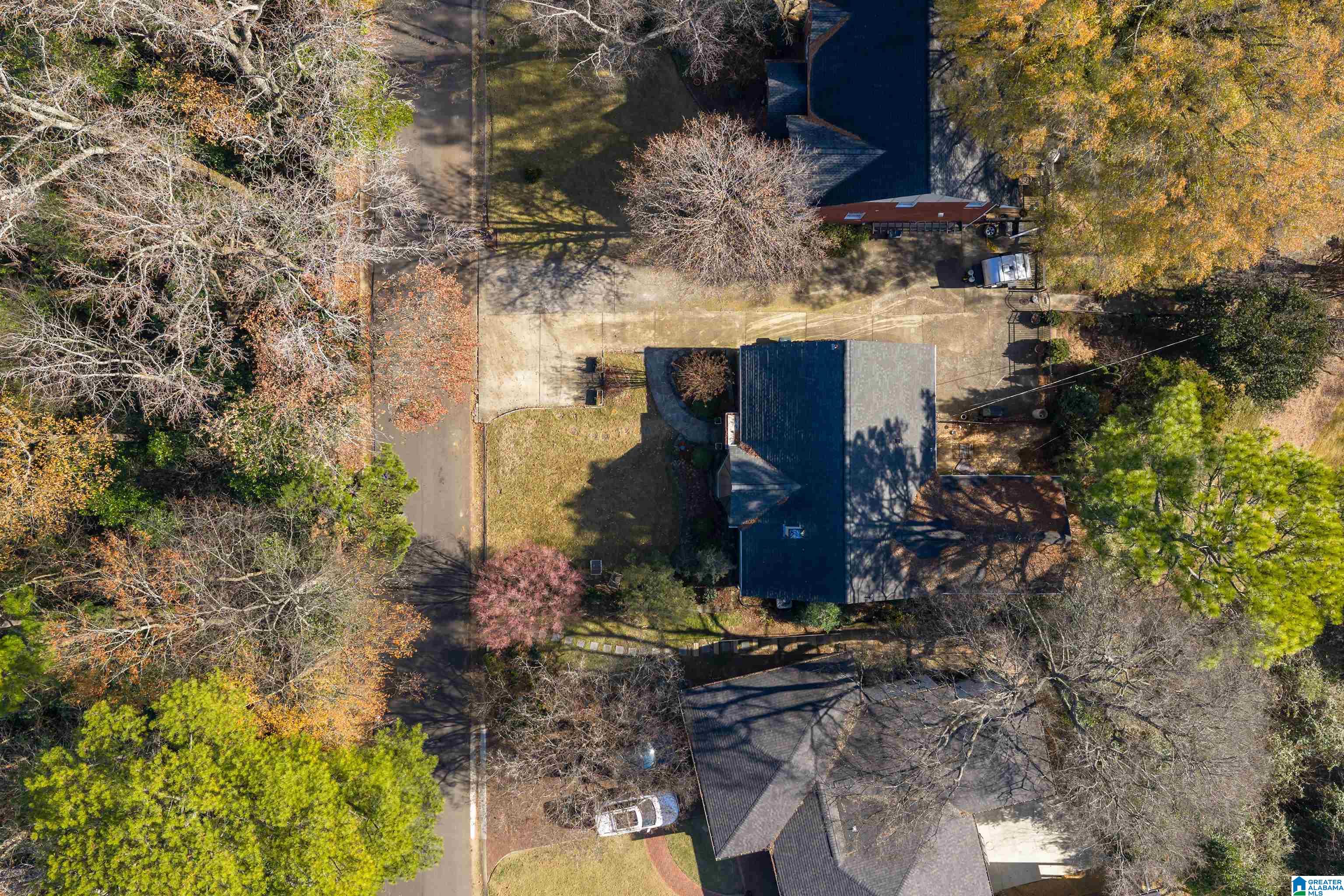 1745 WELLINGTON ROAD