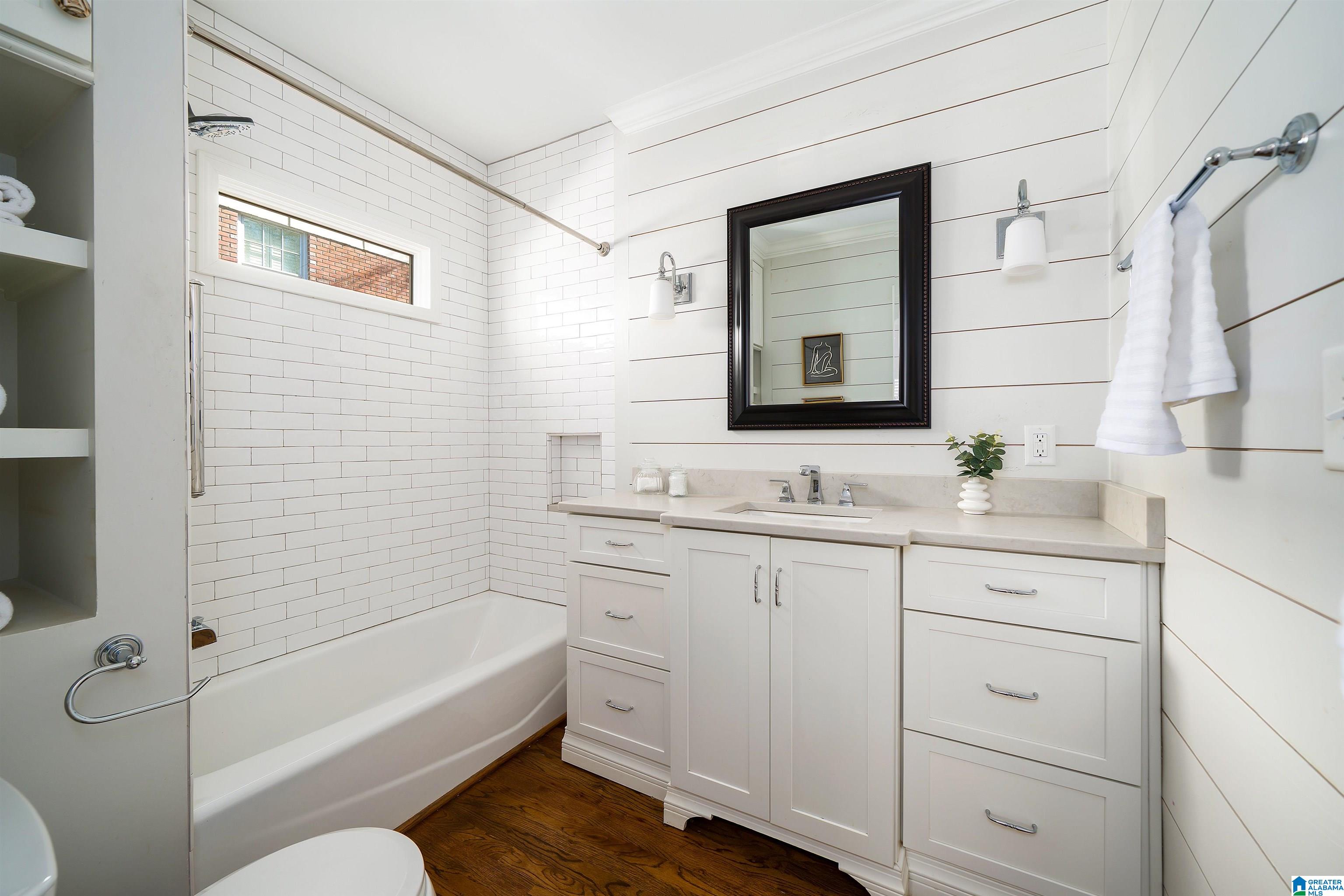 1745 WELLINGTON ROAD