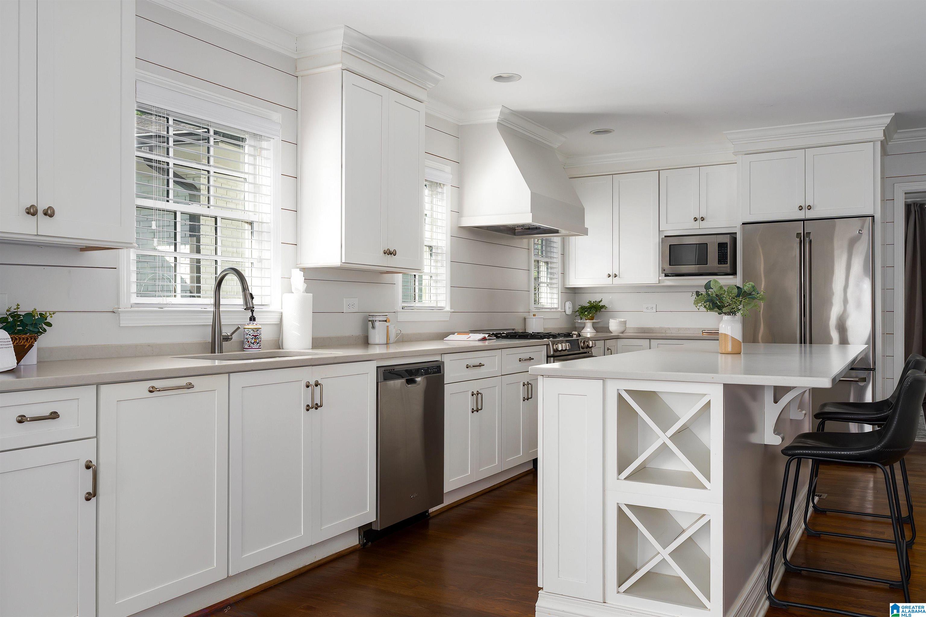 1745 WELLINGTON ROAD