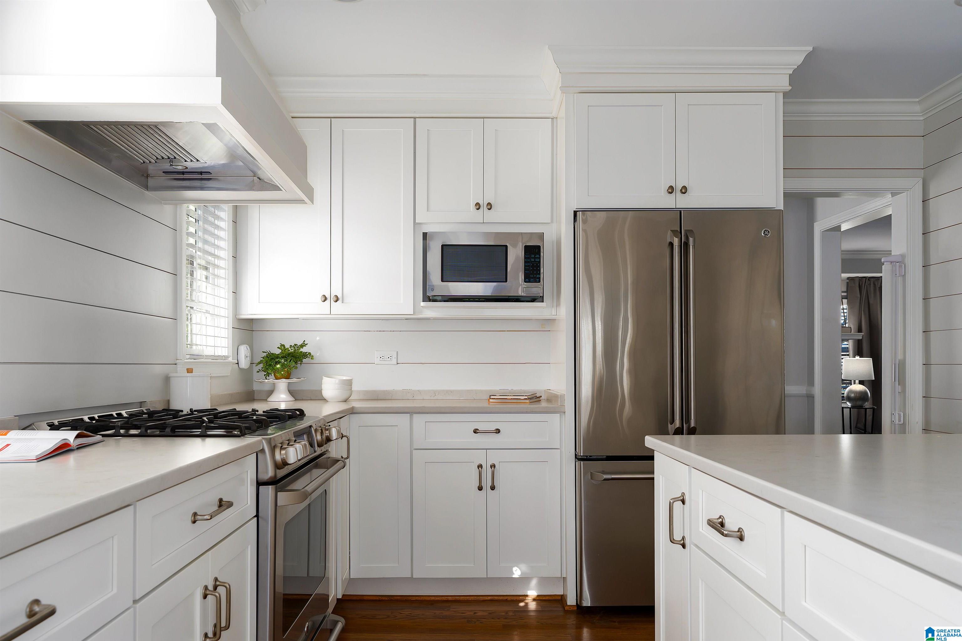 1745 WELLINGTON ROAD