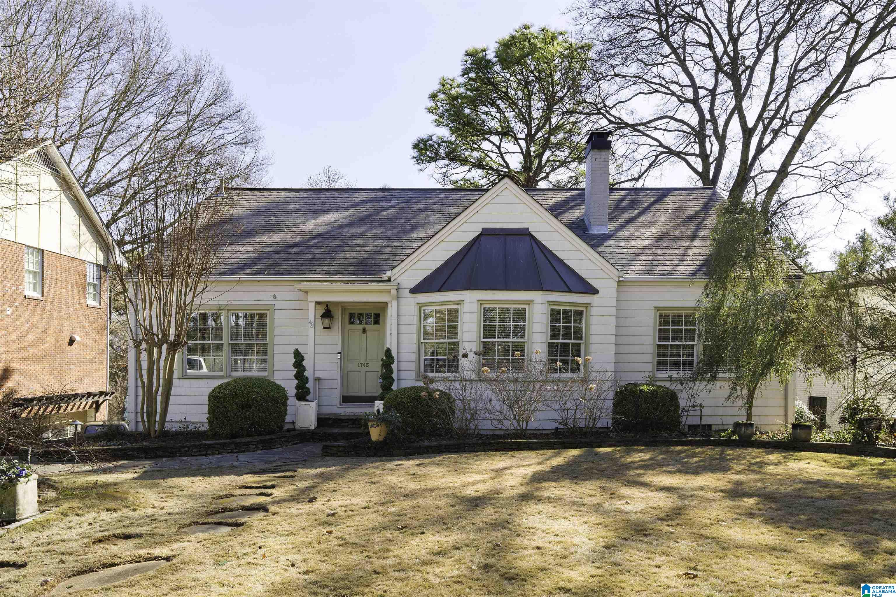 1745 WELLINGTON ROAD