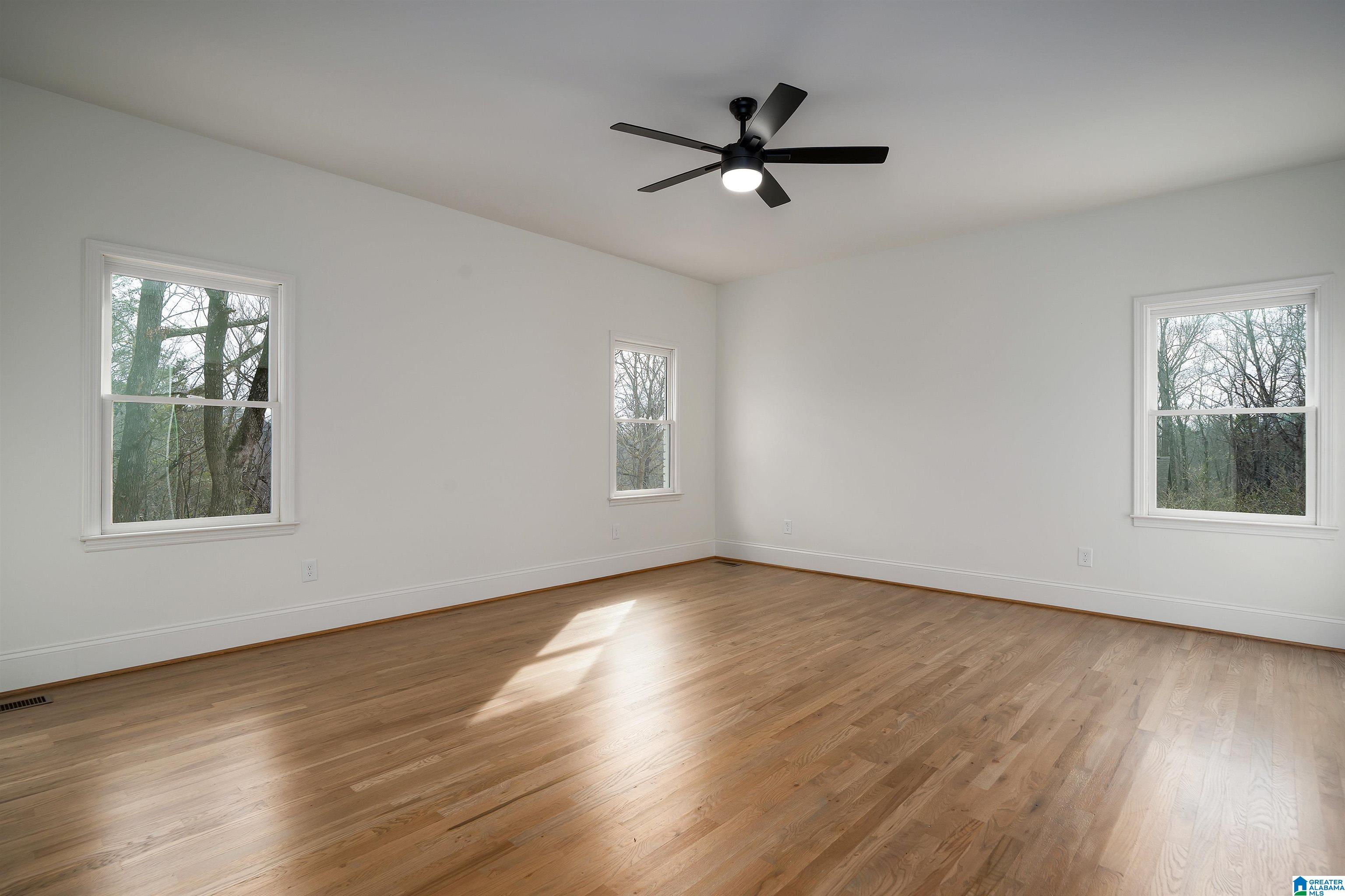 6212 SHADES POINTE LANE