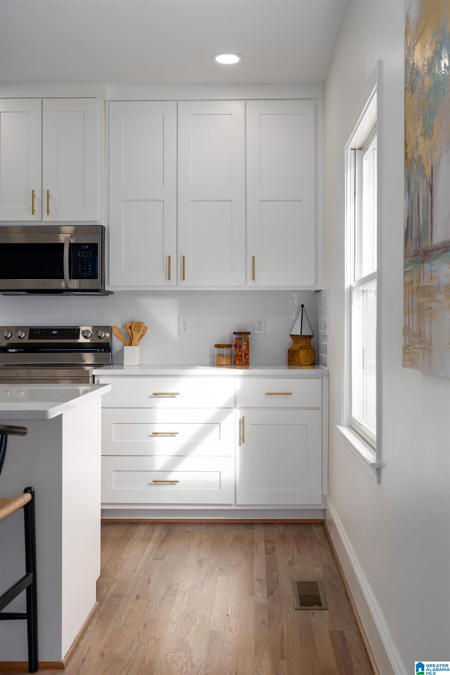 6212 SHADES POINTE LANE