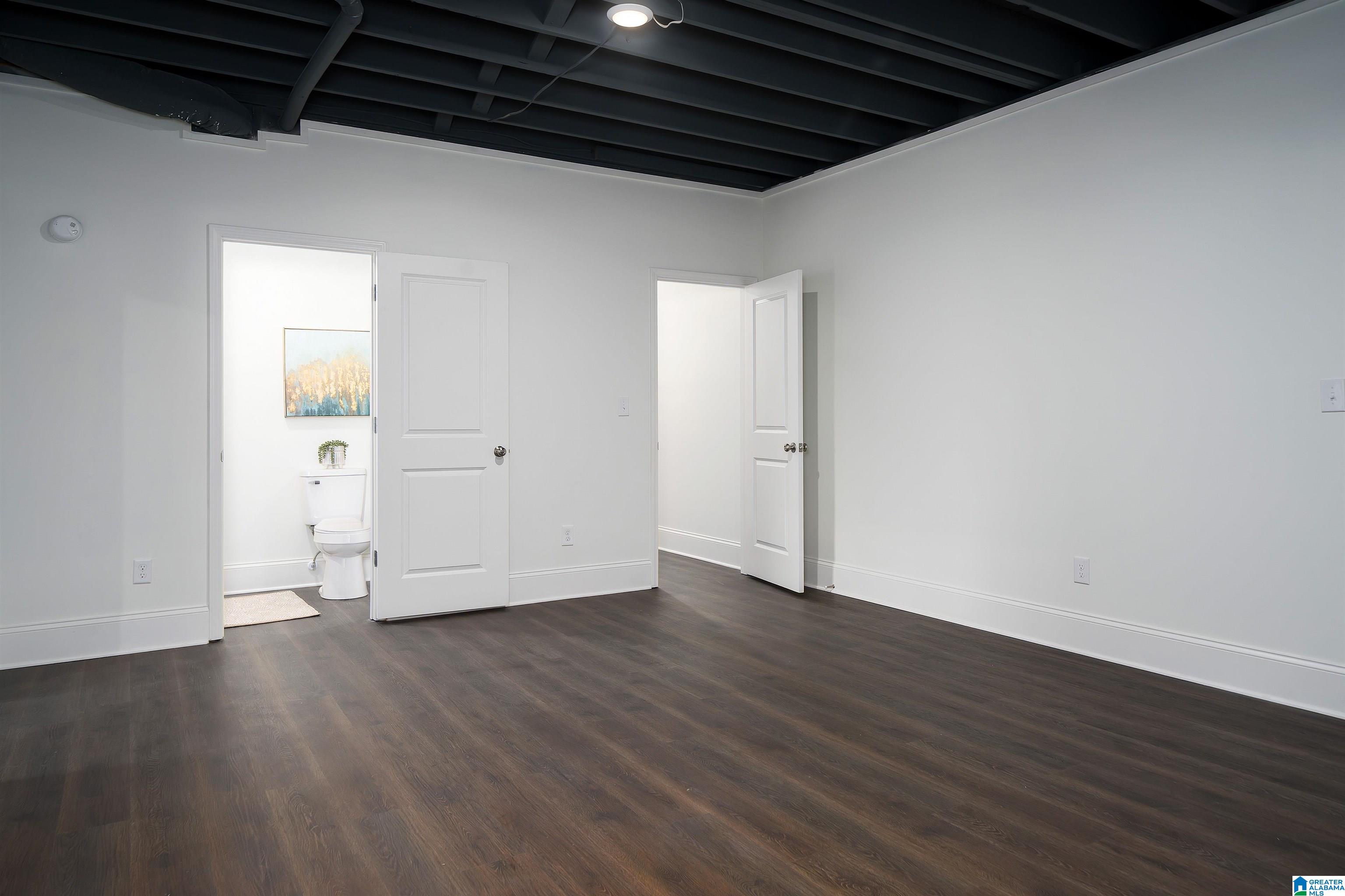 6212 SHADES POINTE LANE