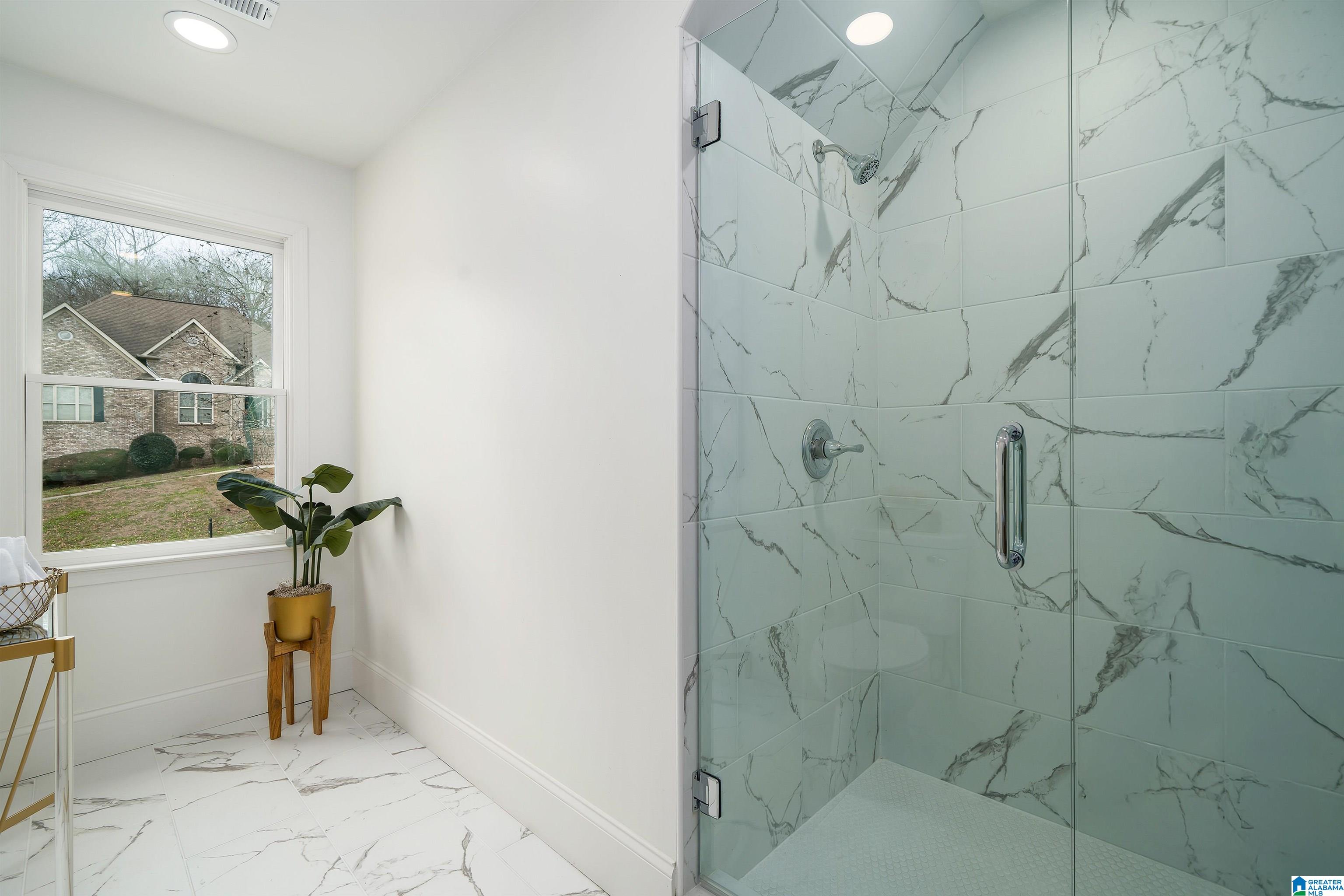 6212 SHADES POINTE LANE