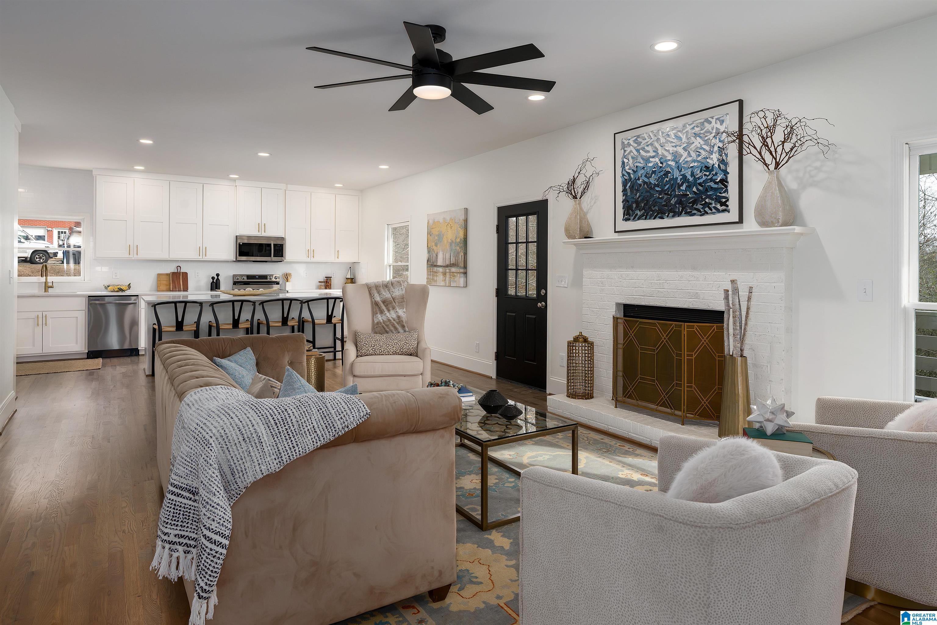 6212 SHADES POINTE LANE